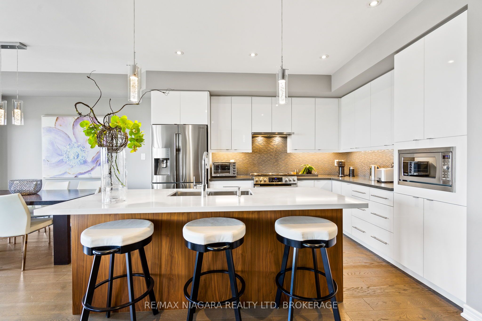 60 Waterview Lane Property Photo 4