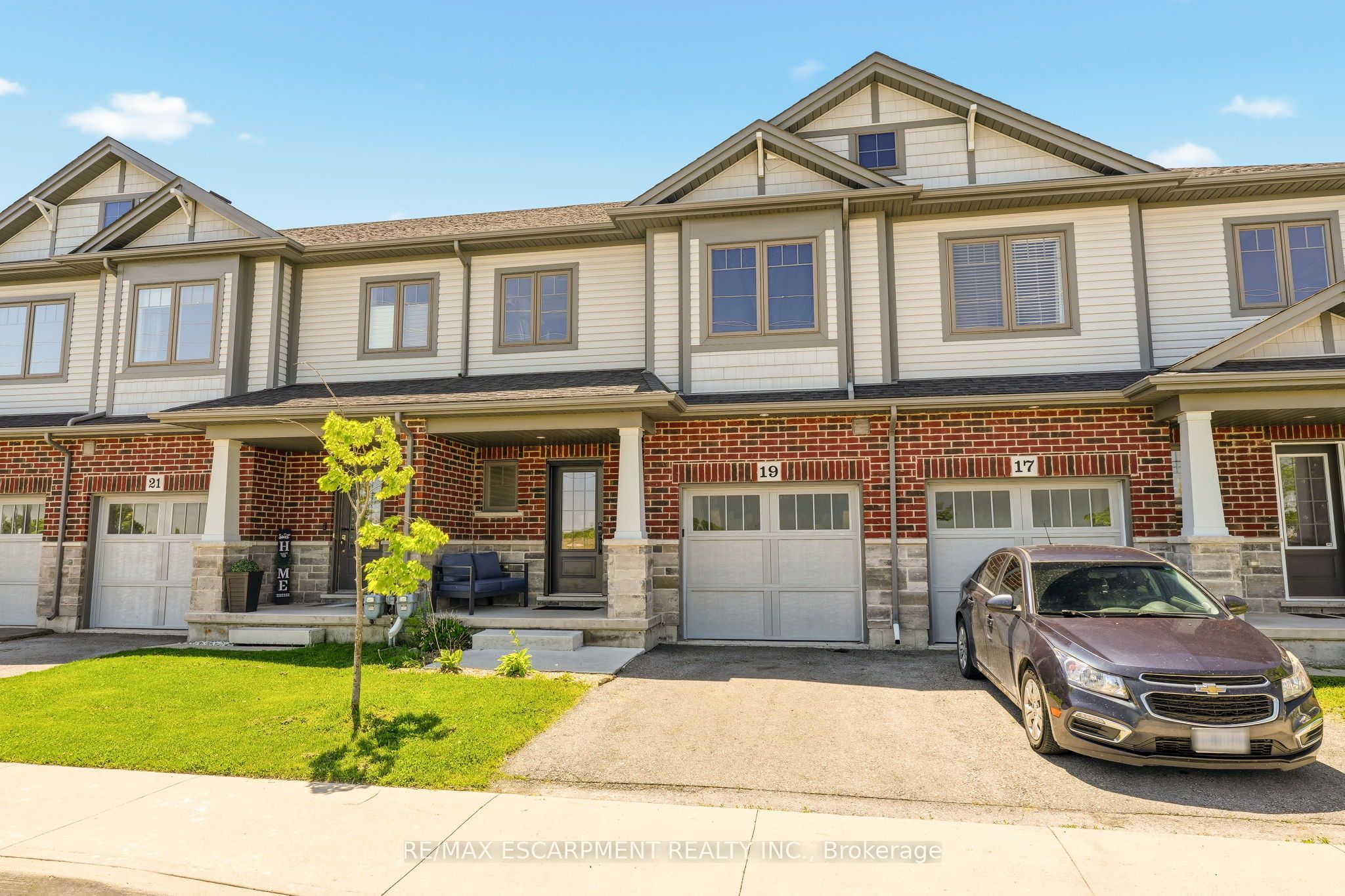 19 Severino Circle Property Photo 2