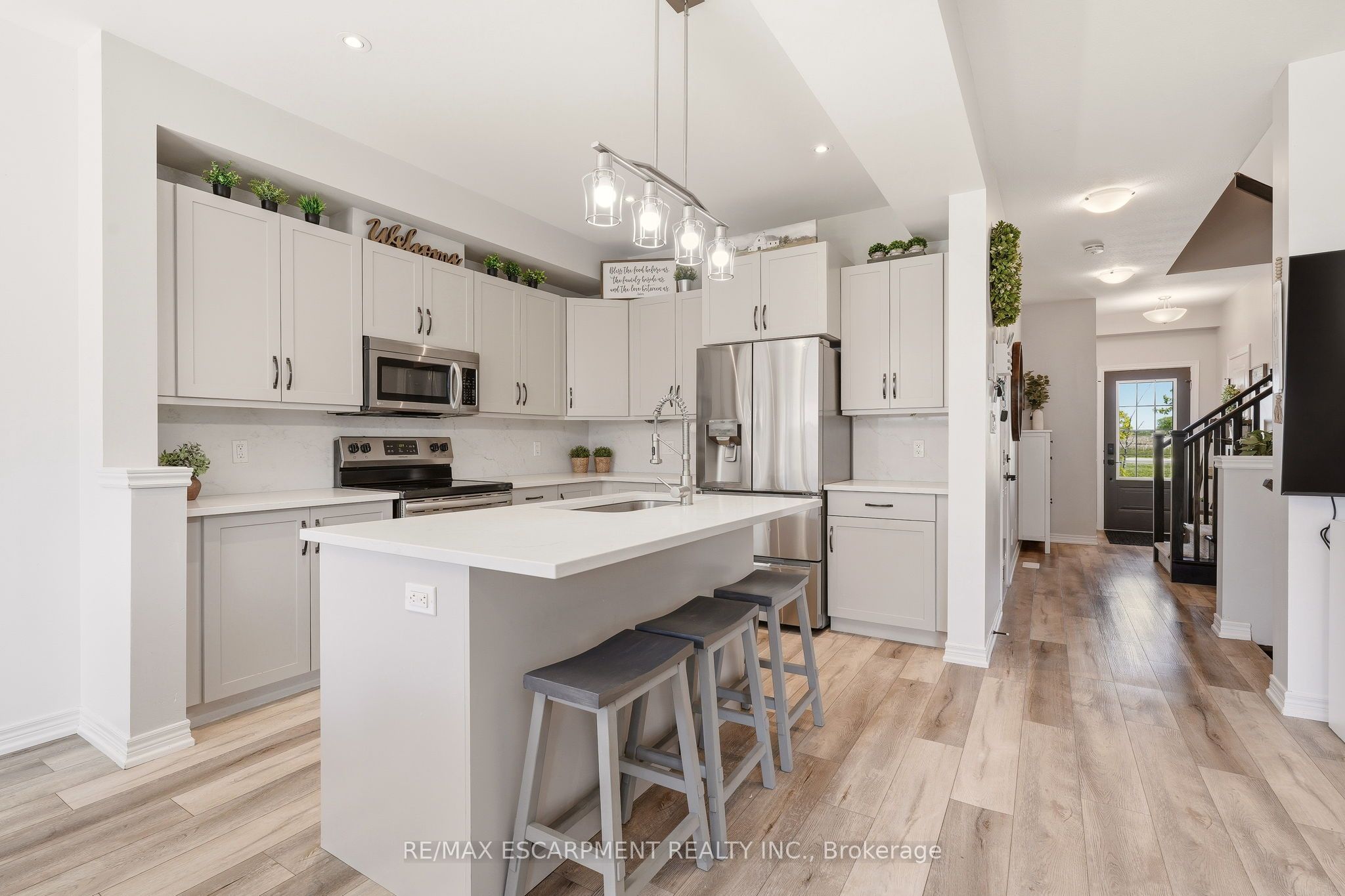 19 Severino Circle Property Photo 7