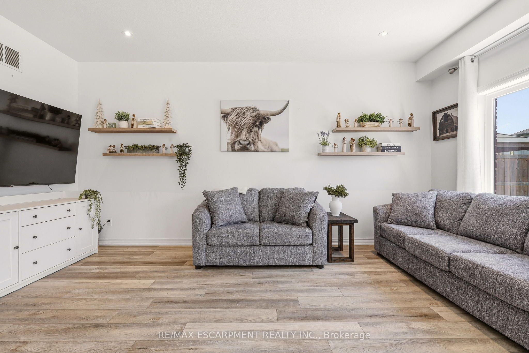19 Severino Circle Property Photo 16