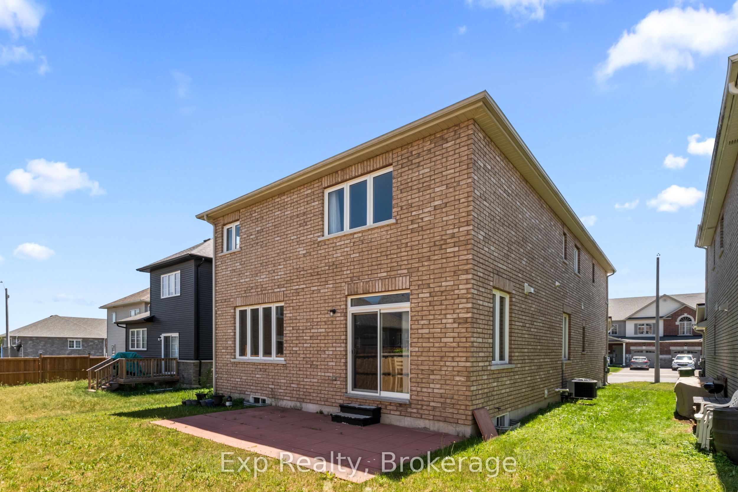 64 Paul Rexe Boulevard Property Photo 3