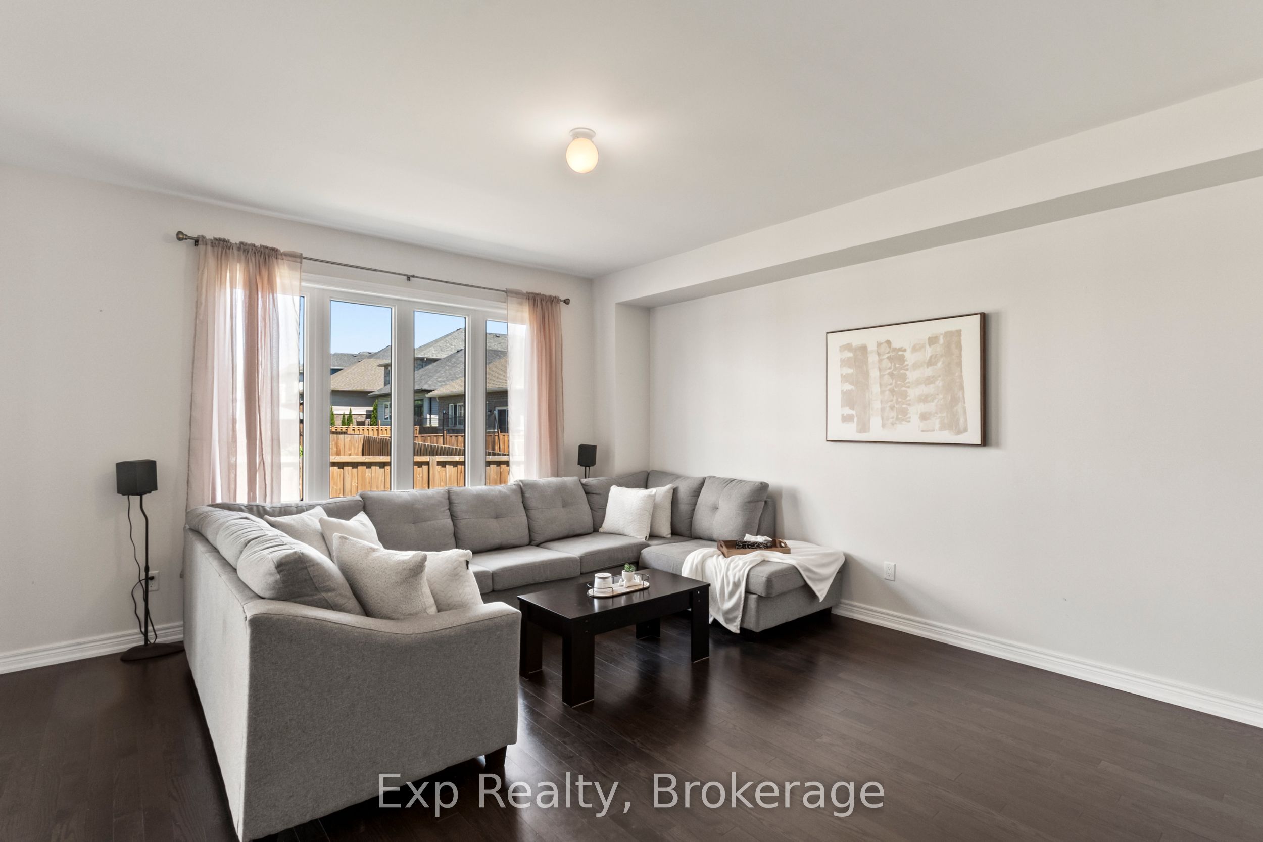64 Paul Rexe Boulevard Property Photo 10