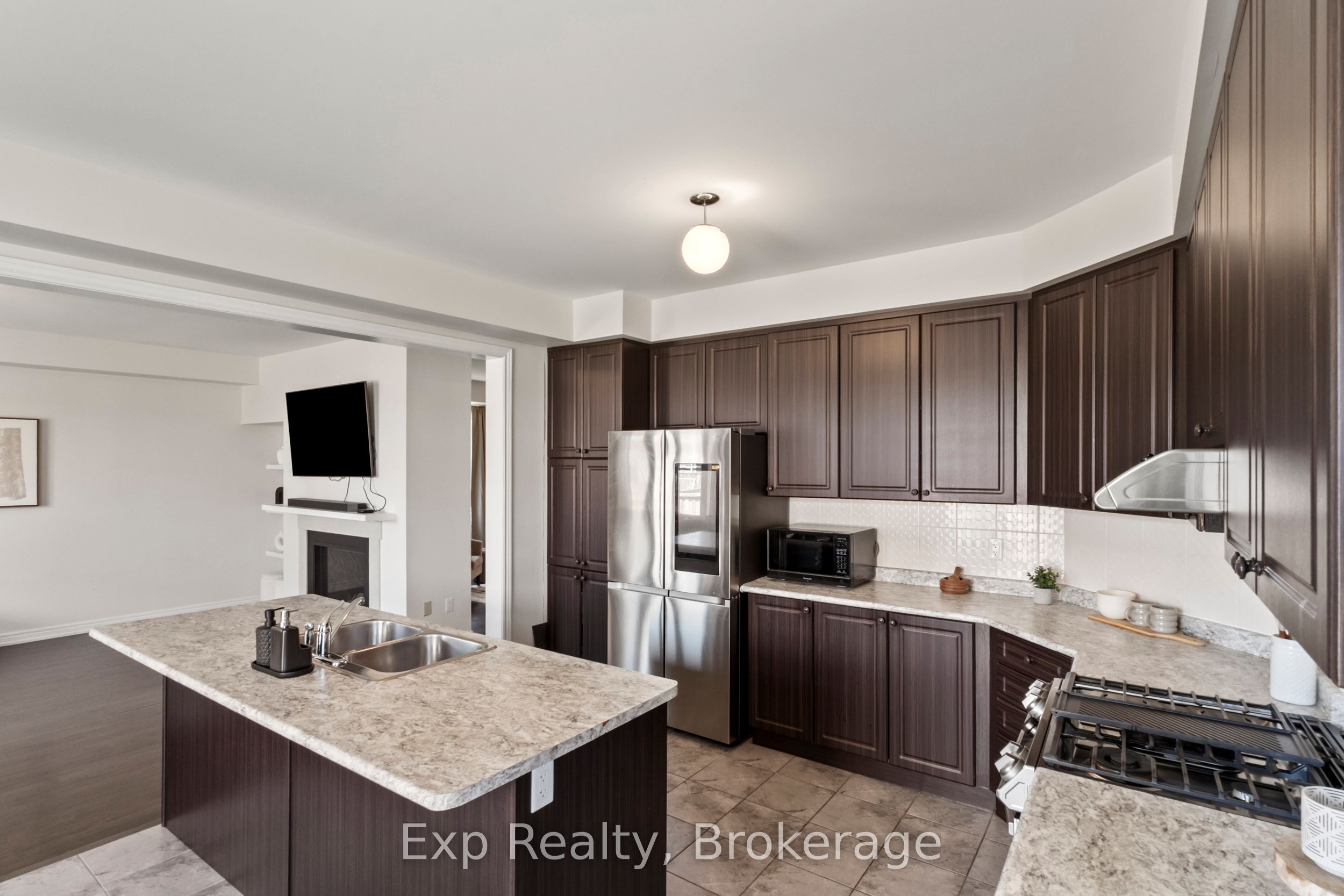64 Paul Rexe Boulevard Property Photo 14