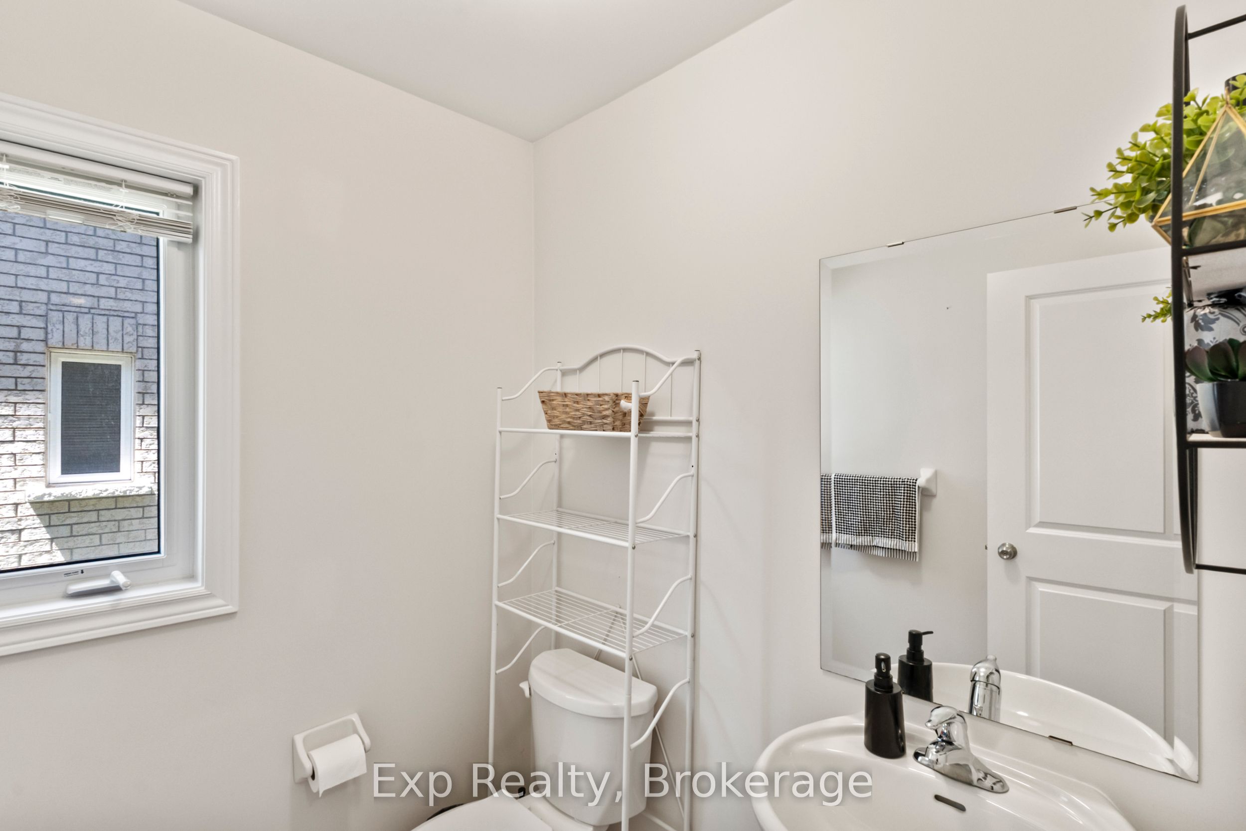 64 Paul Rexe Boulevard Property Photo 16