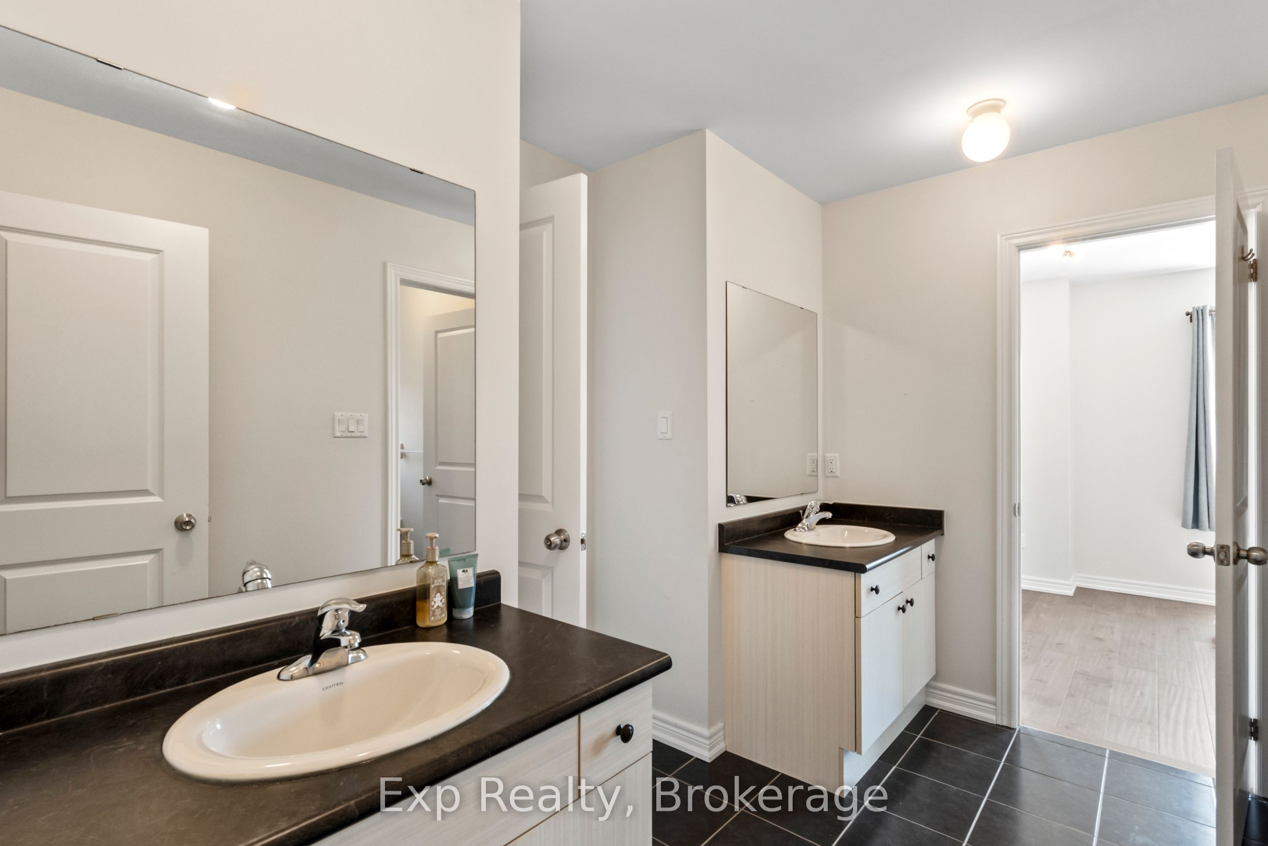 64 Paul Rexe Boulevard Property Photo 29