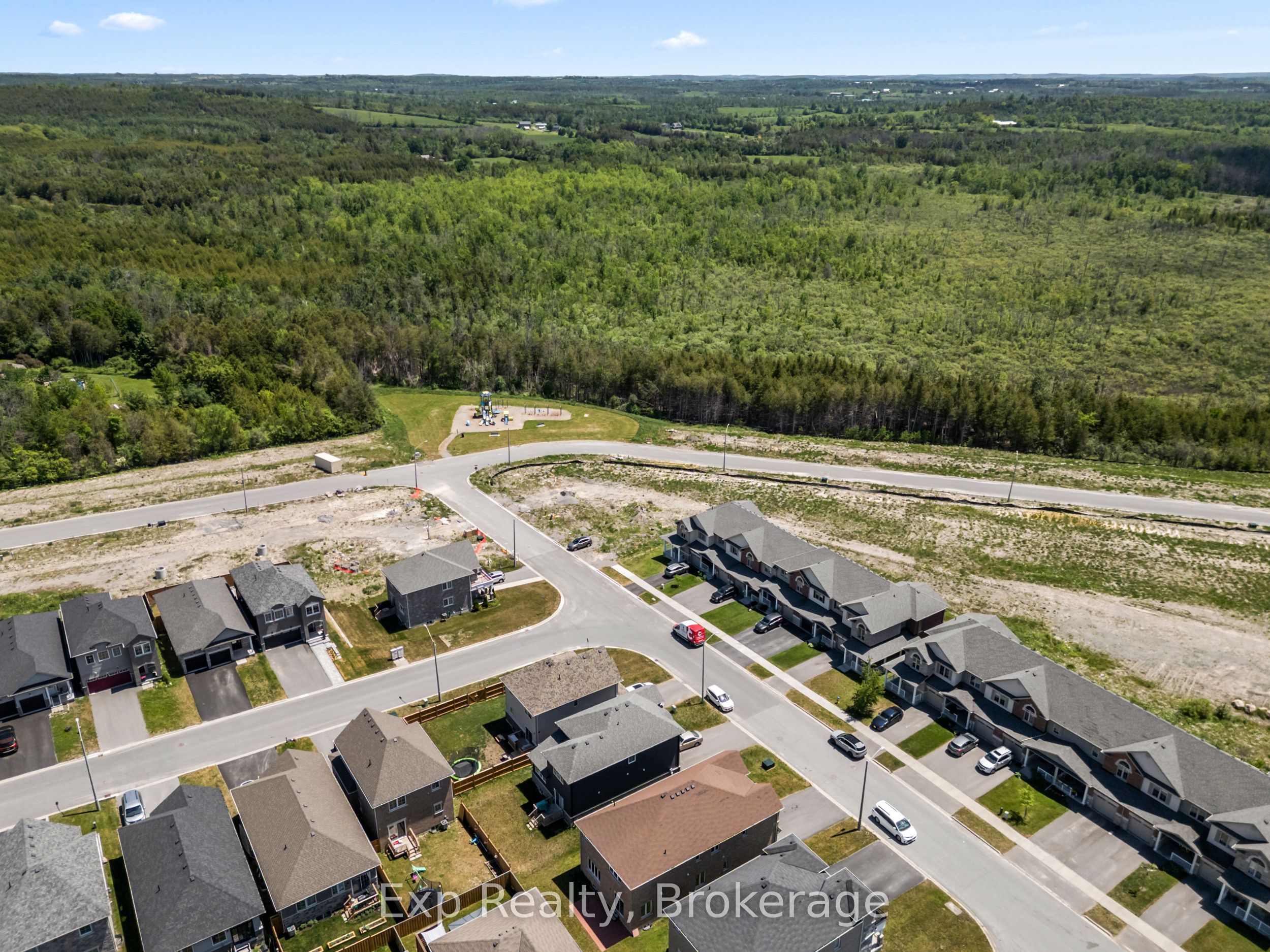 64 Paul Rexe Boulevard Property Photo 33
