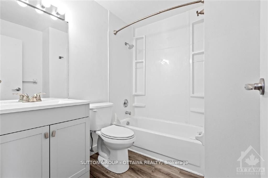 244 Westhaven Crescent Property Photo 4