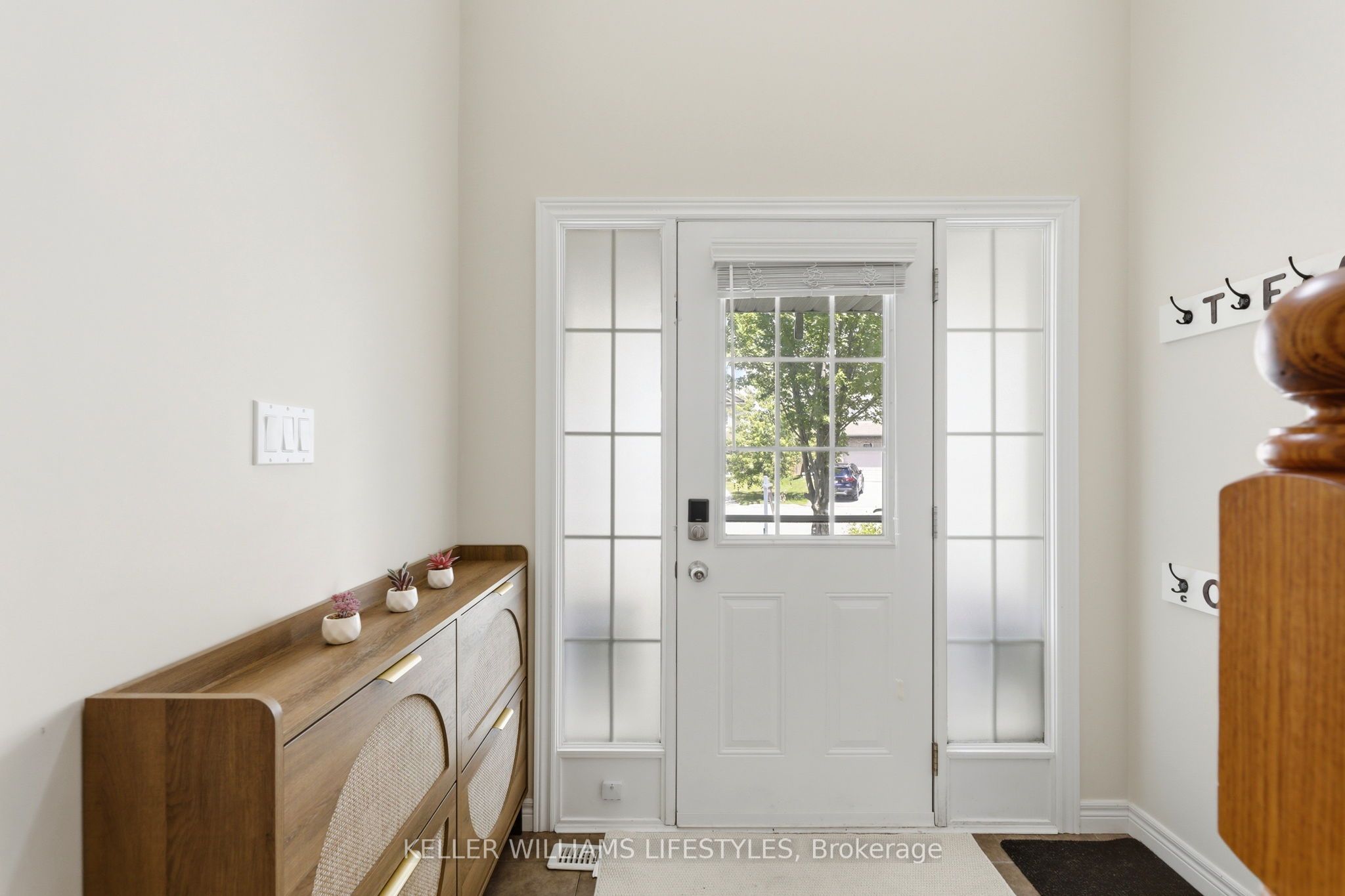 1127 Foxhunt Road Property Photo 3