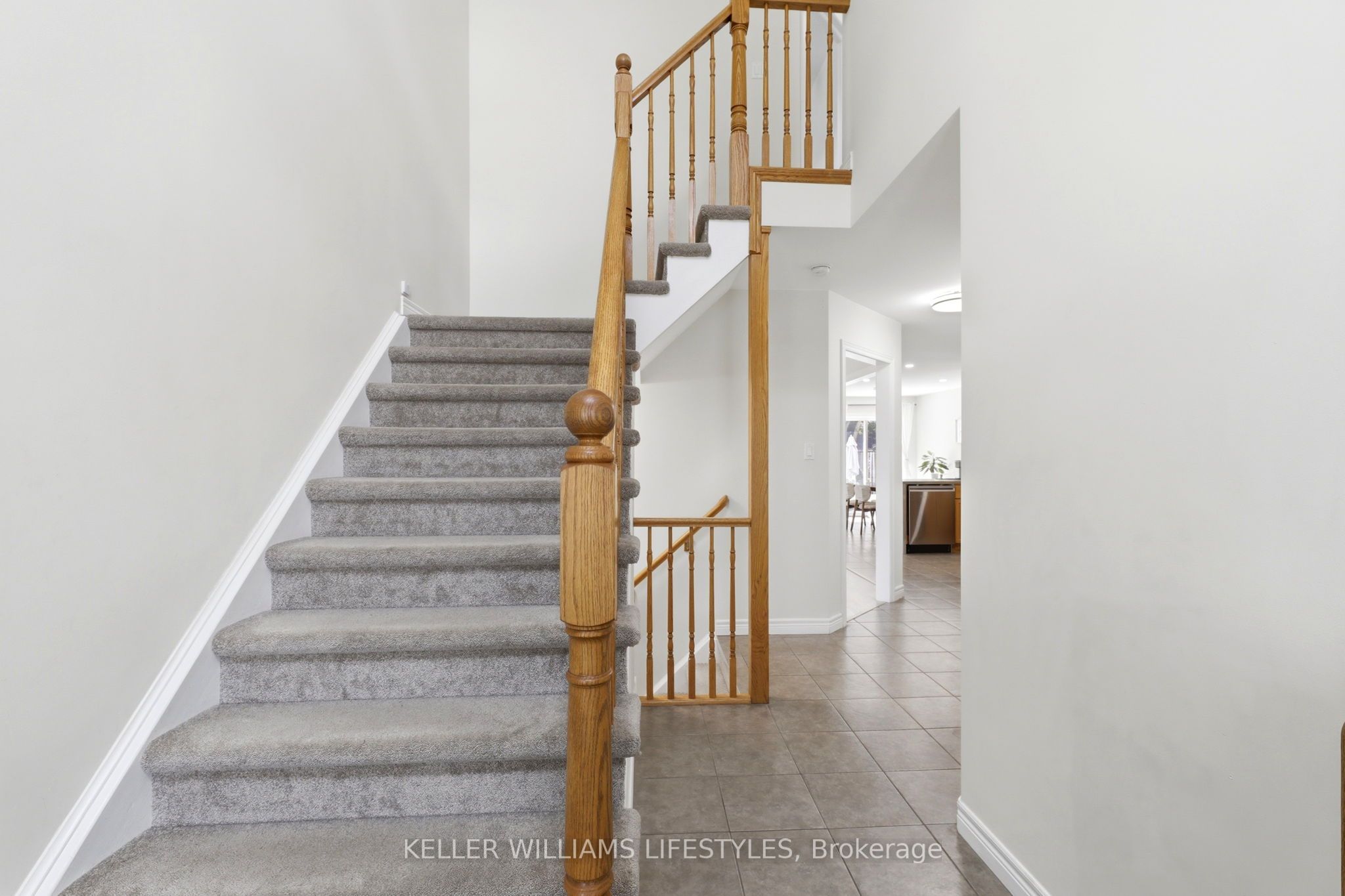 1127 Foxhunt Road Property Photo 4