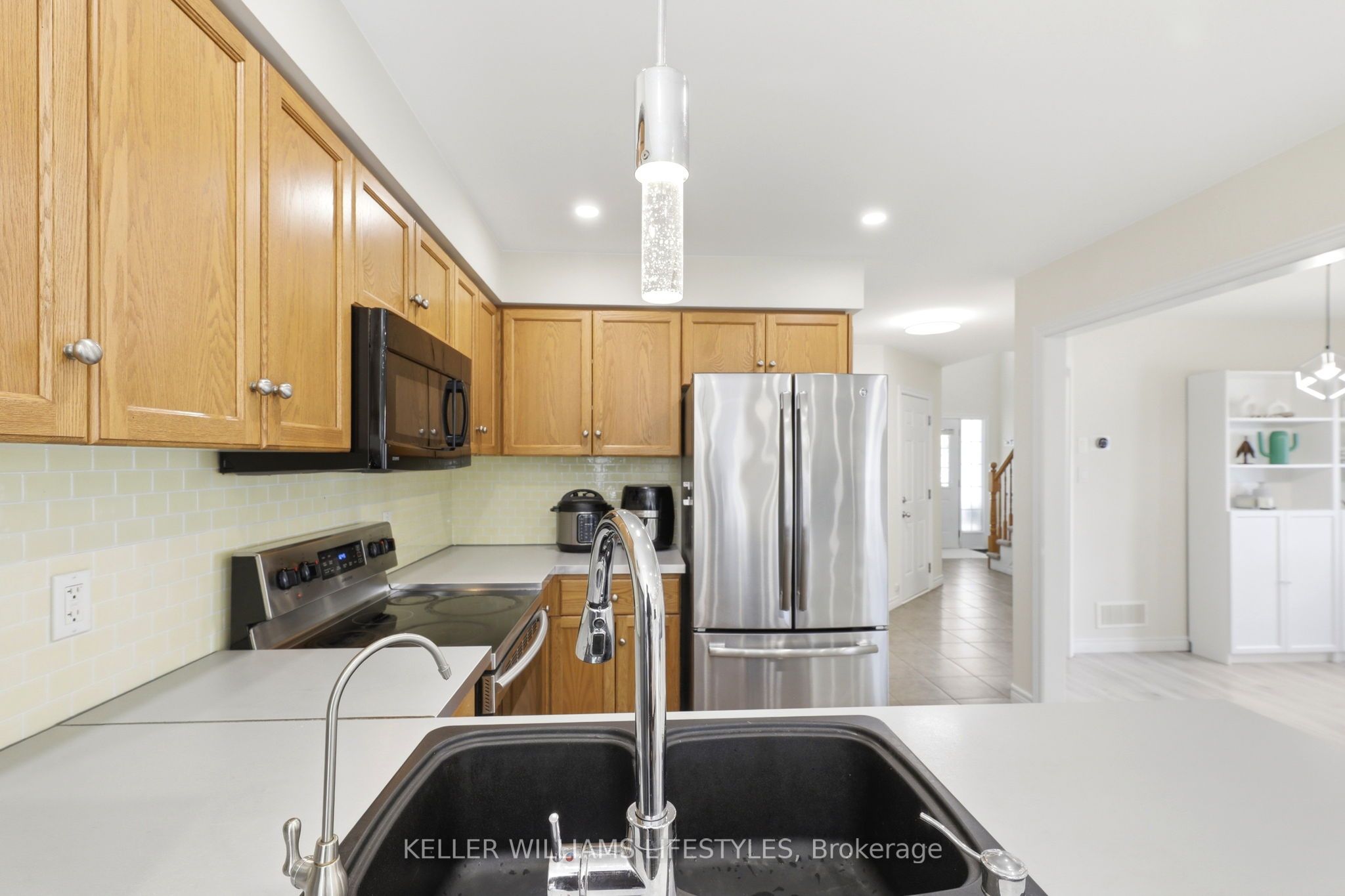 1127 Foxhunt Road Property Photo 11