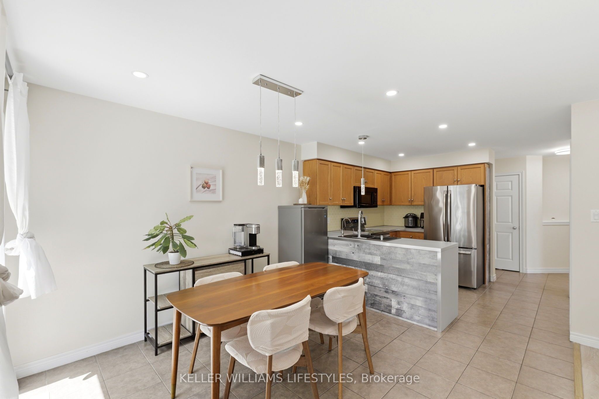 1127 Foxhunt Road Property Photo 12