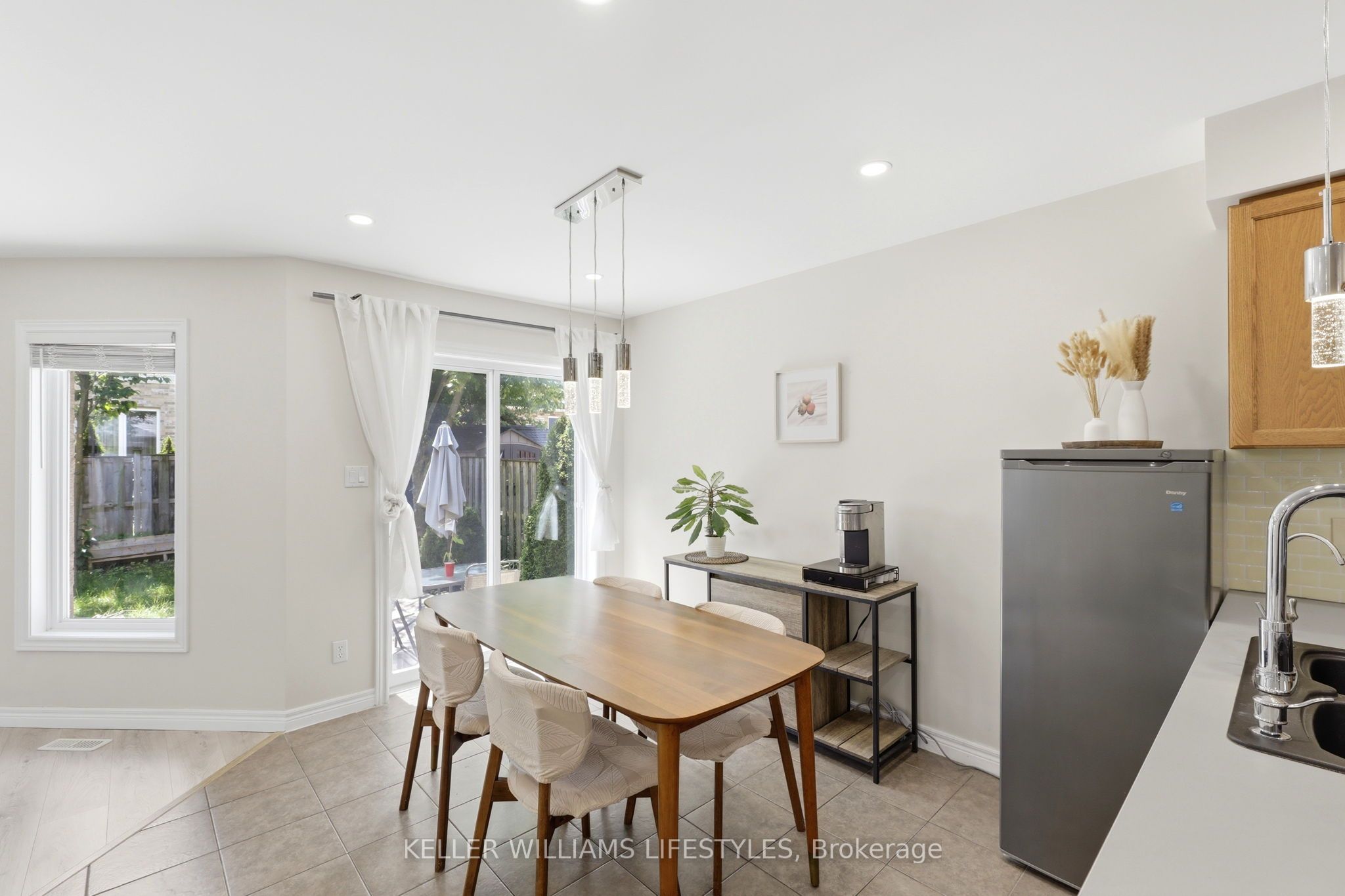 1127 Foxhunt Road Property Photo 13