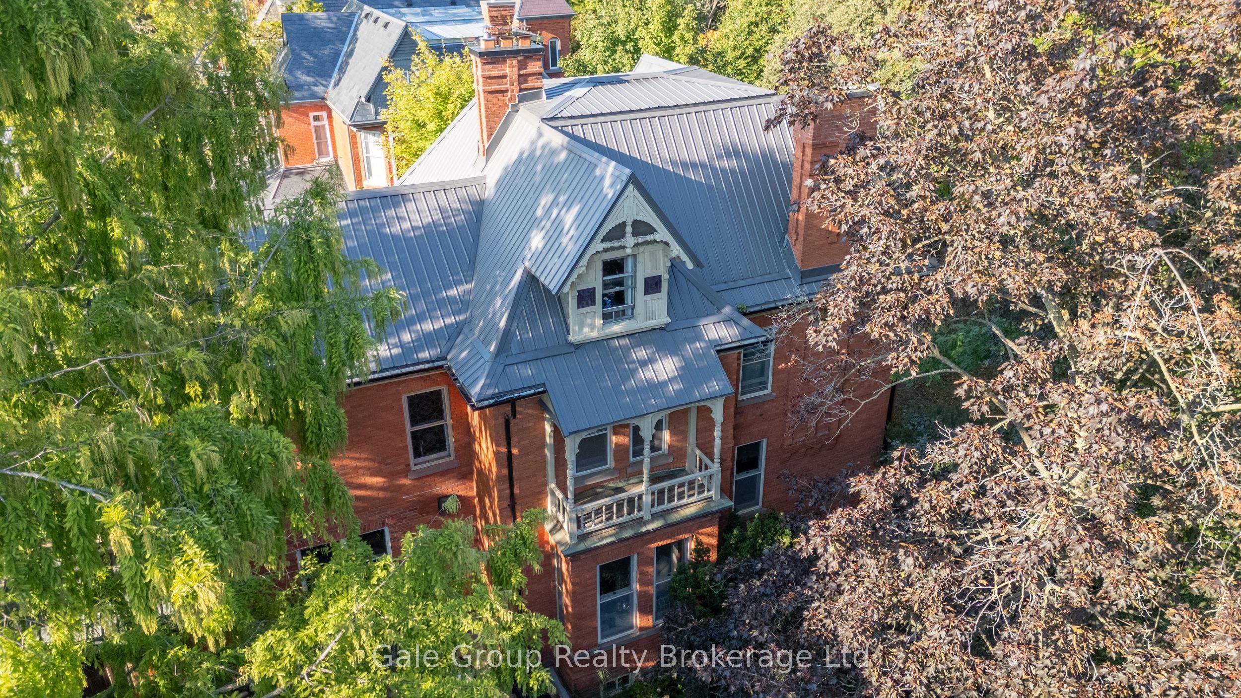 105 Vansittart Avenue Property Photo 1