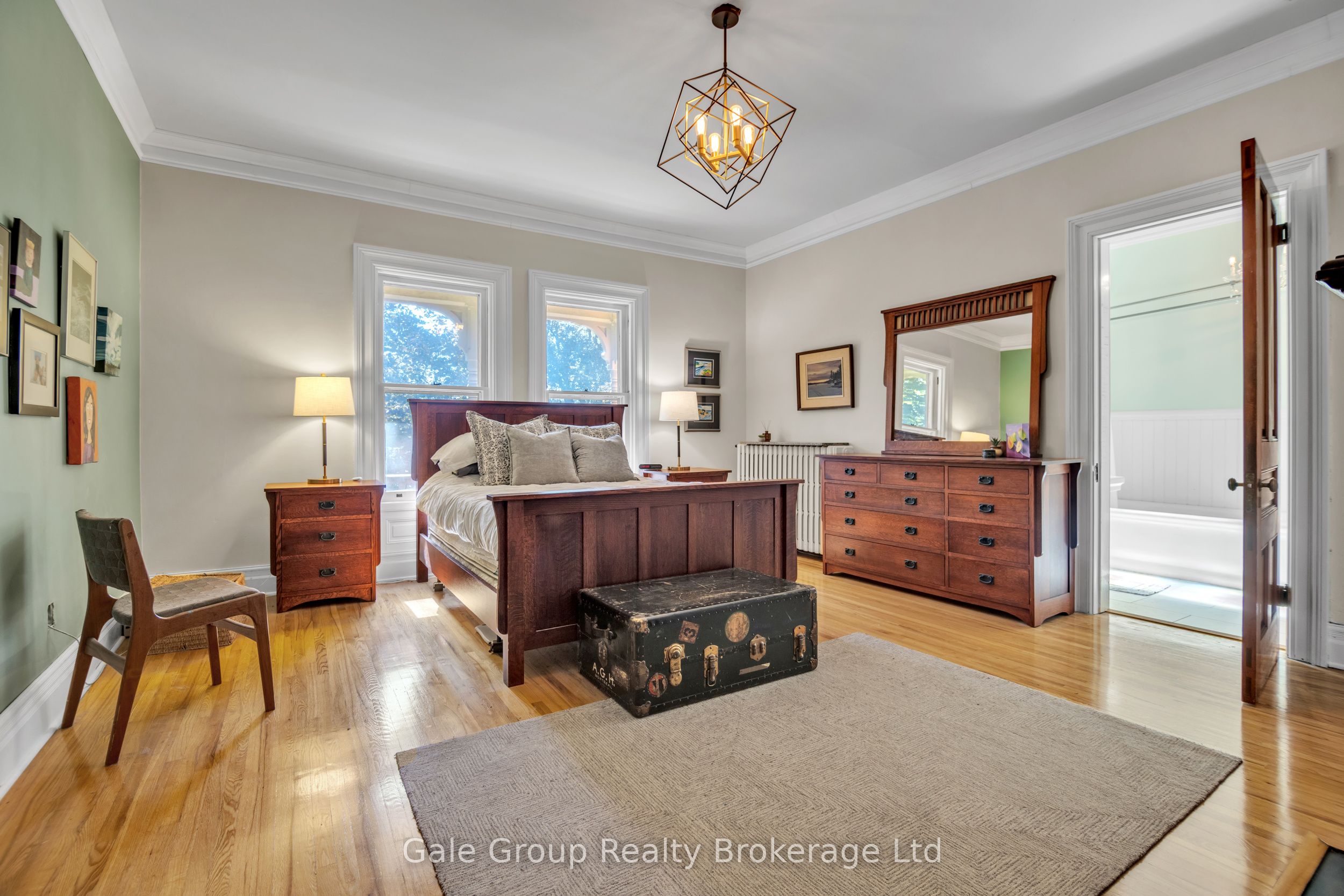 105 Vansittart Avenue Property Photo 33