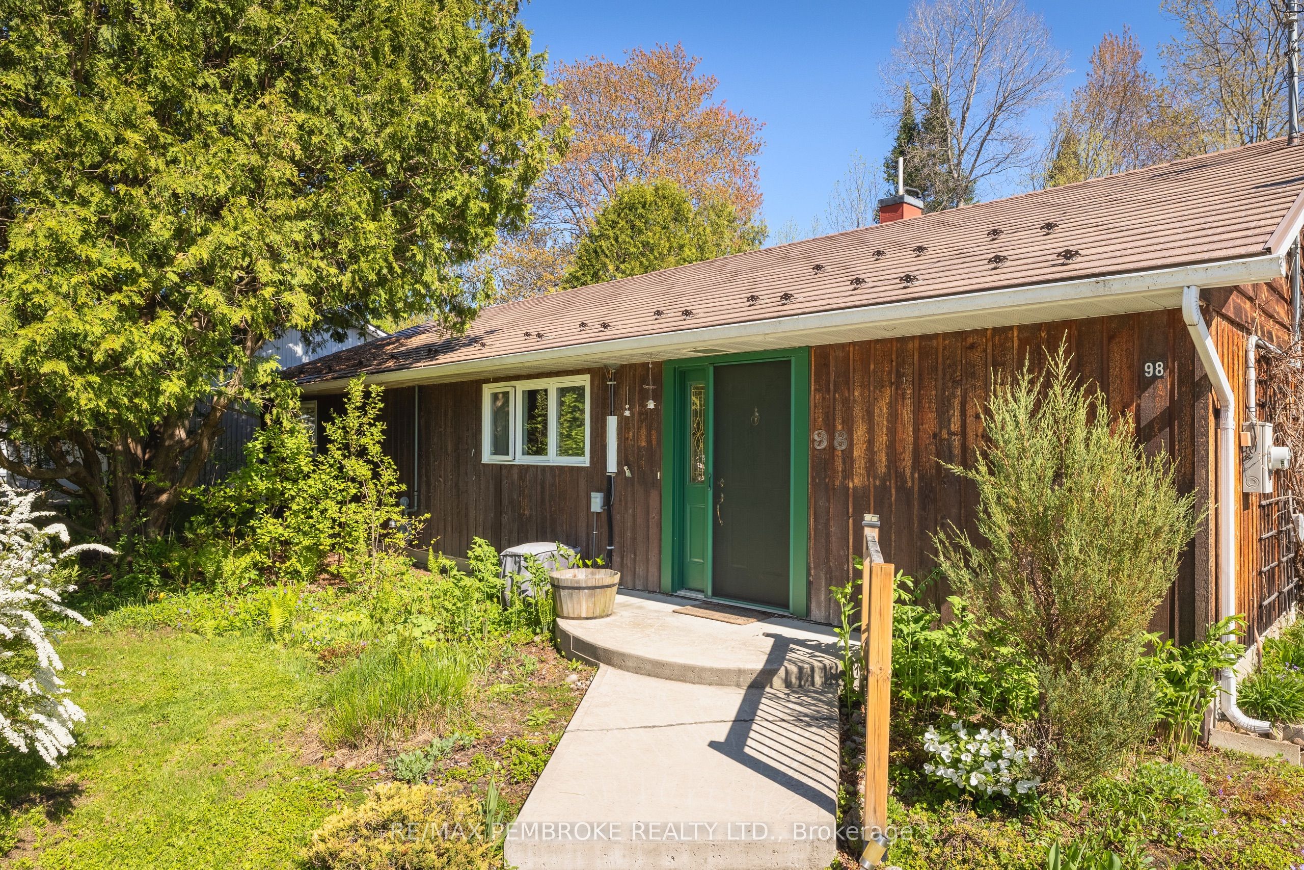 98 Glendale Avenue Property Photo 7