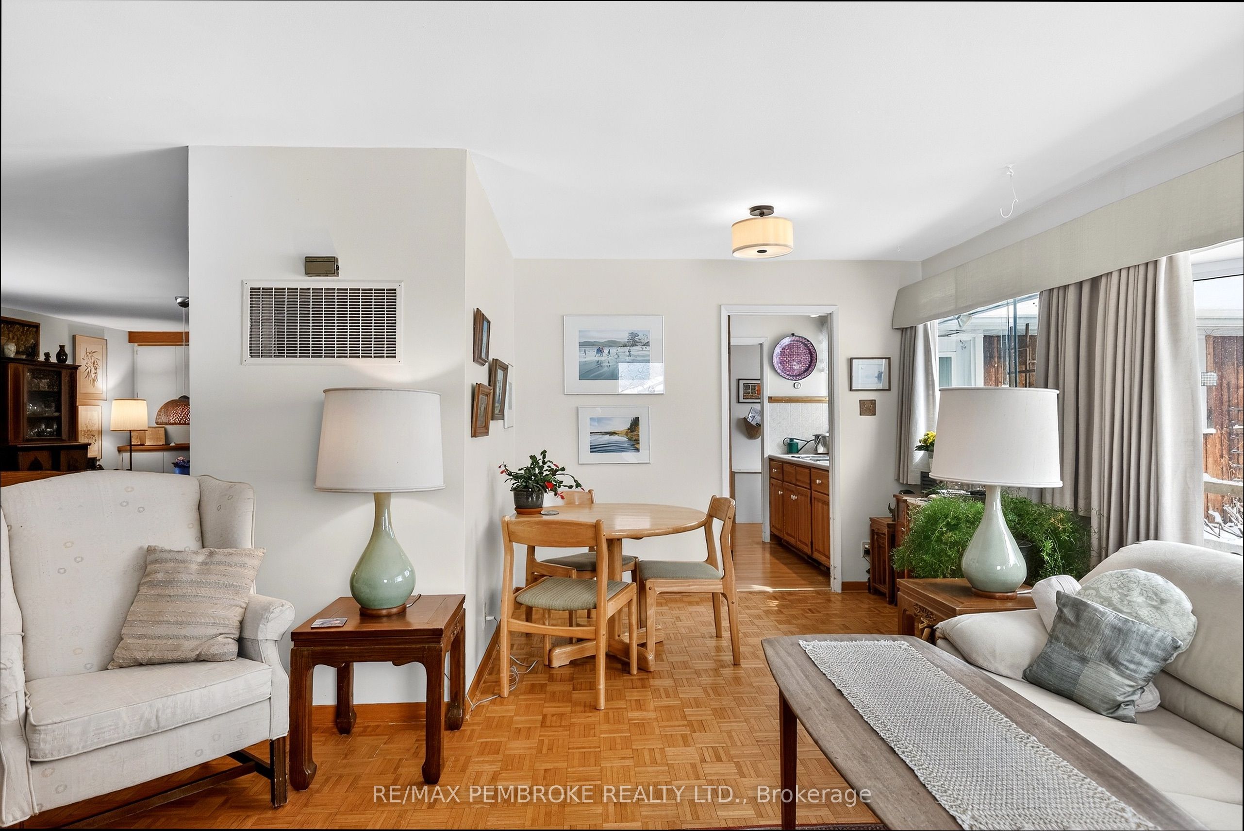 98 Glendale Avenue Property Photo 13