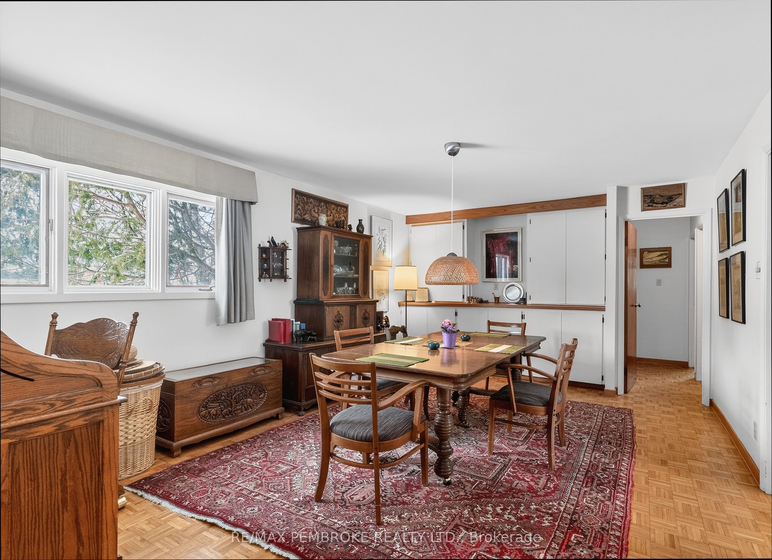 98 Glendale Avenue Property Photo 15