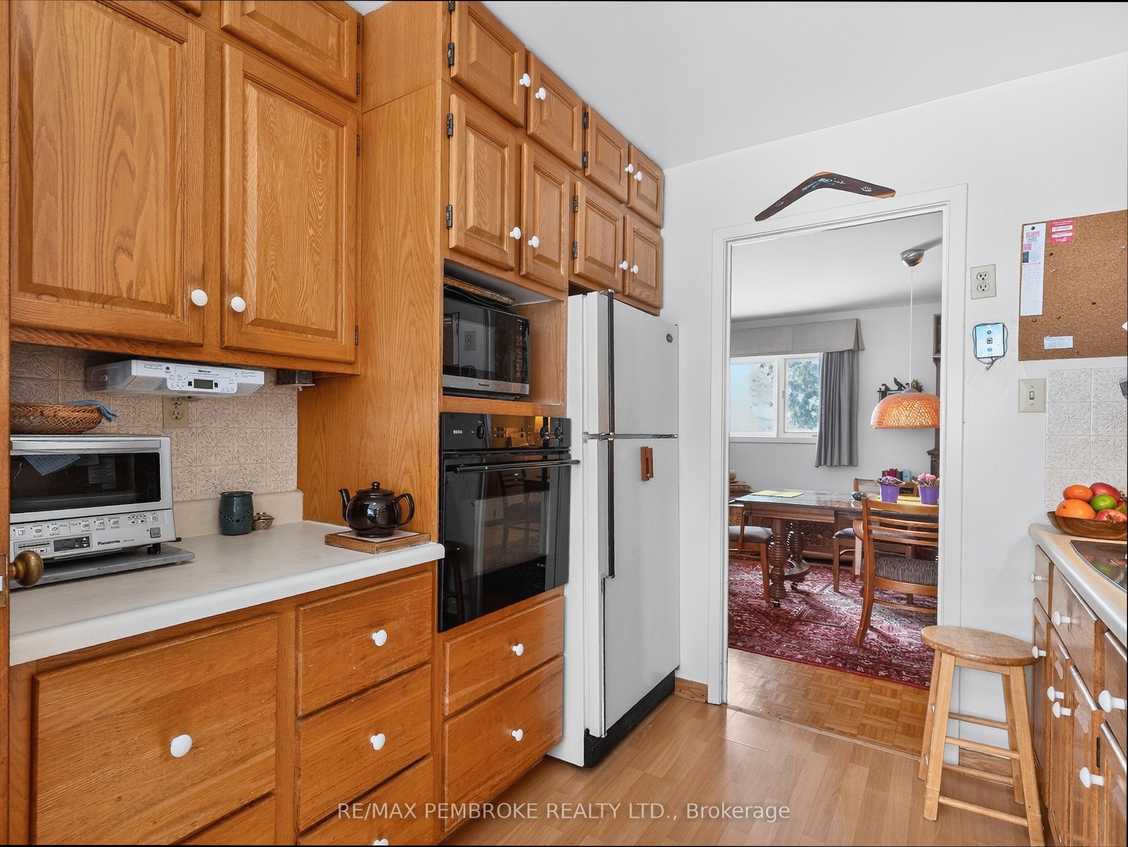 98 Glendale Avenue Property Photo 18