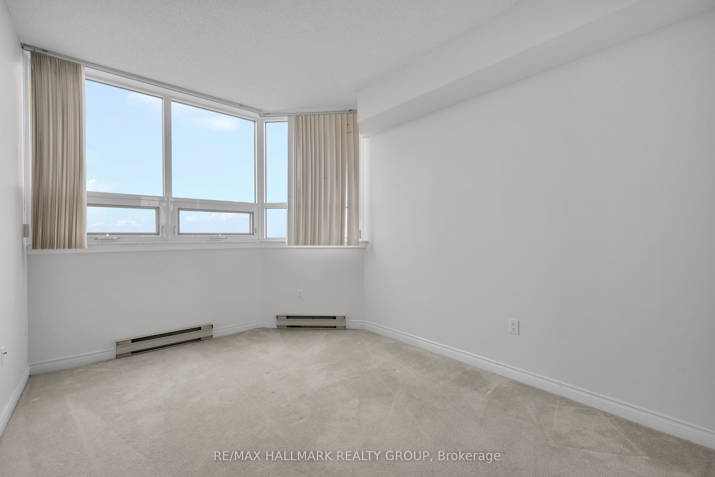 1480 Riverside Drive 2204 Property Photo 23