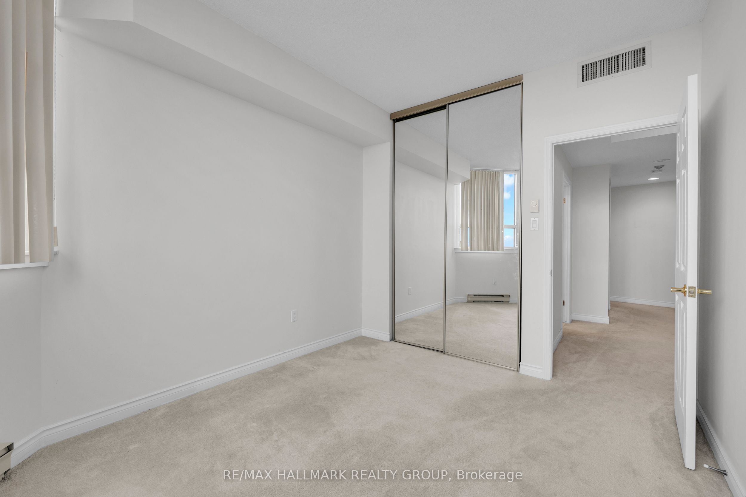 1480 Riverside Drive 2204 Property Photo 24