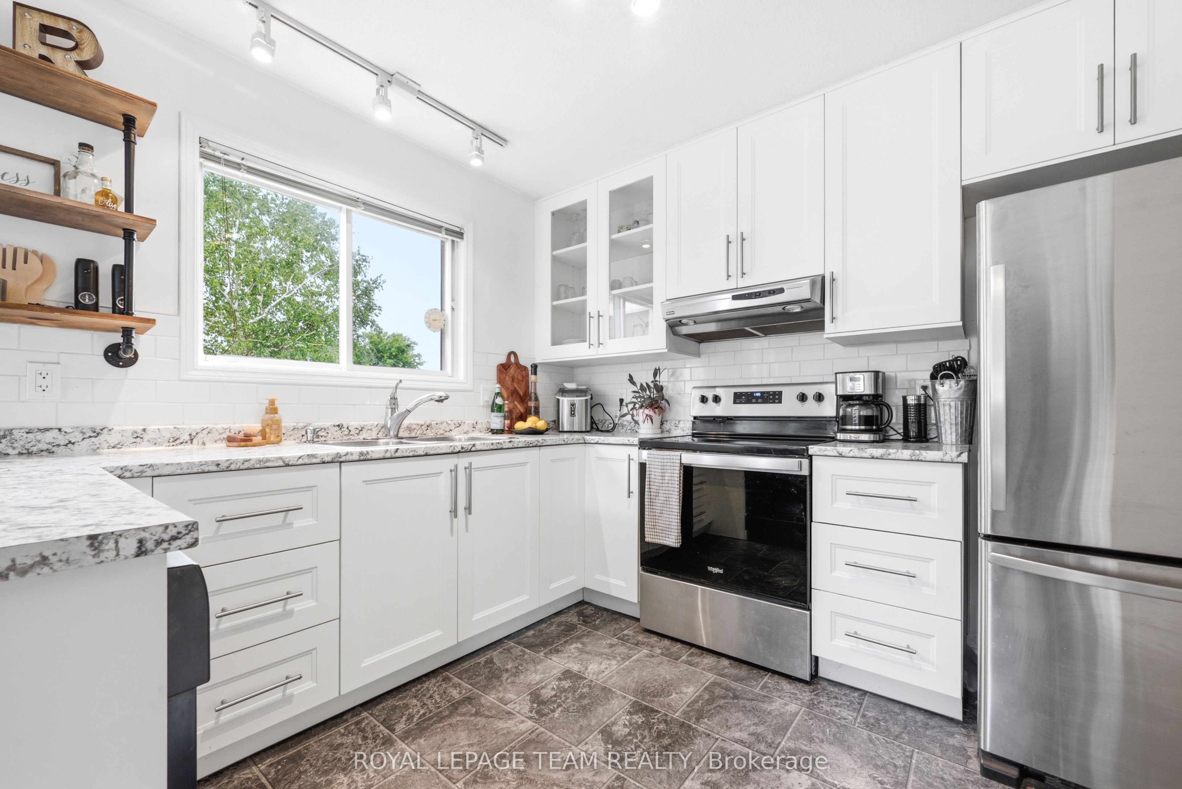 58 Seventh Avenue Property Photo 17