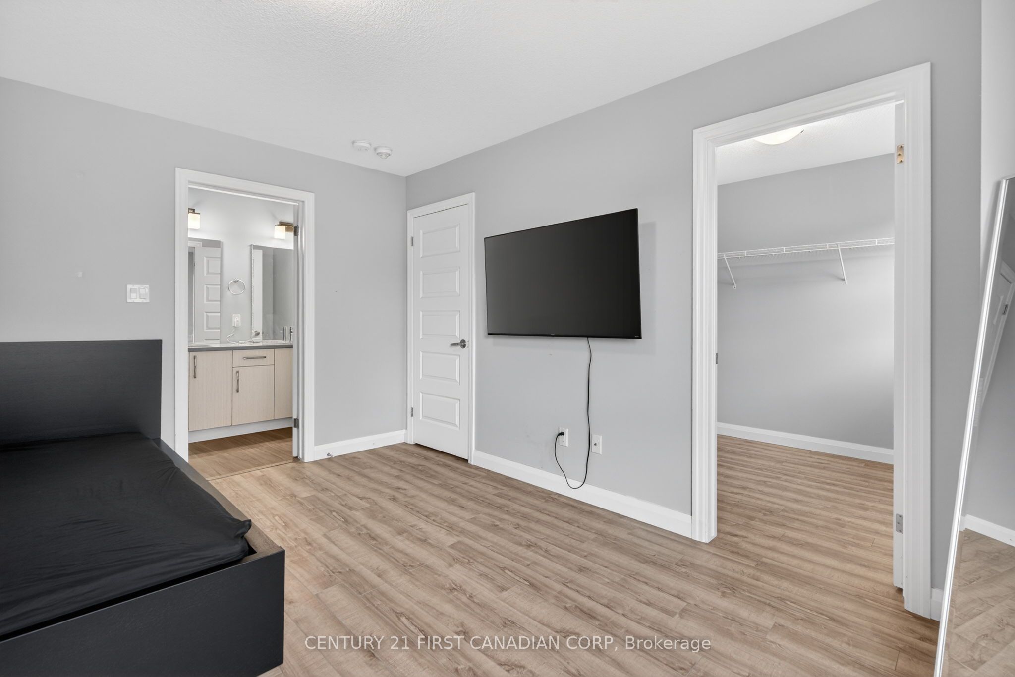 807 Kleinburg Drive 9 Property Photo 17