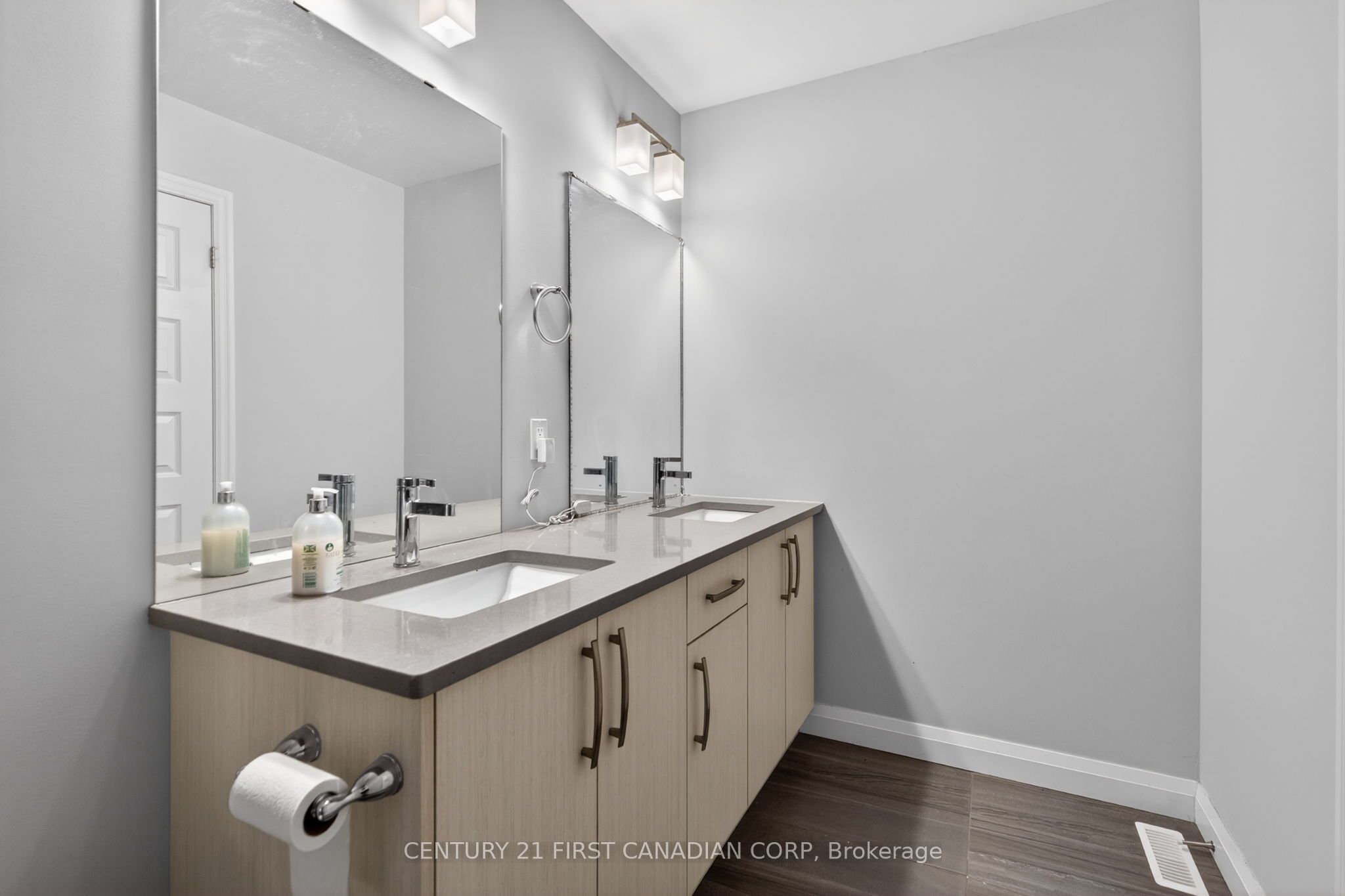 807 Kleinburg Drive 9 Property Photo 19