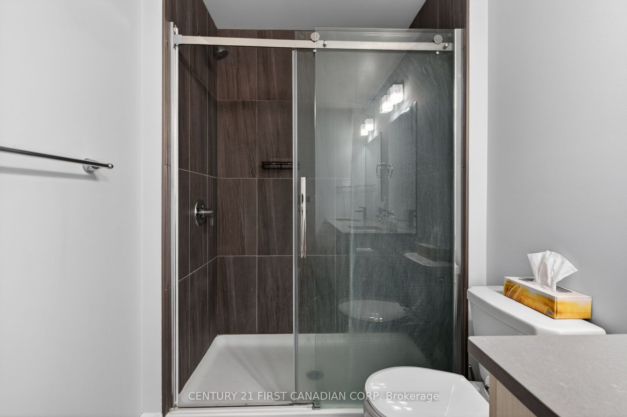807 Kleinburg Drive 9 Property Photo 20