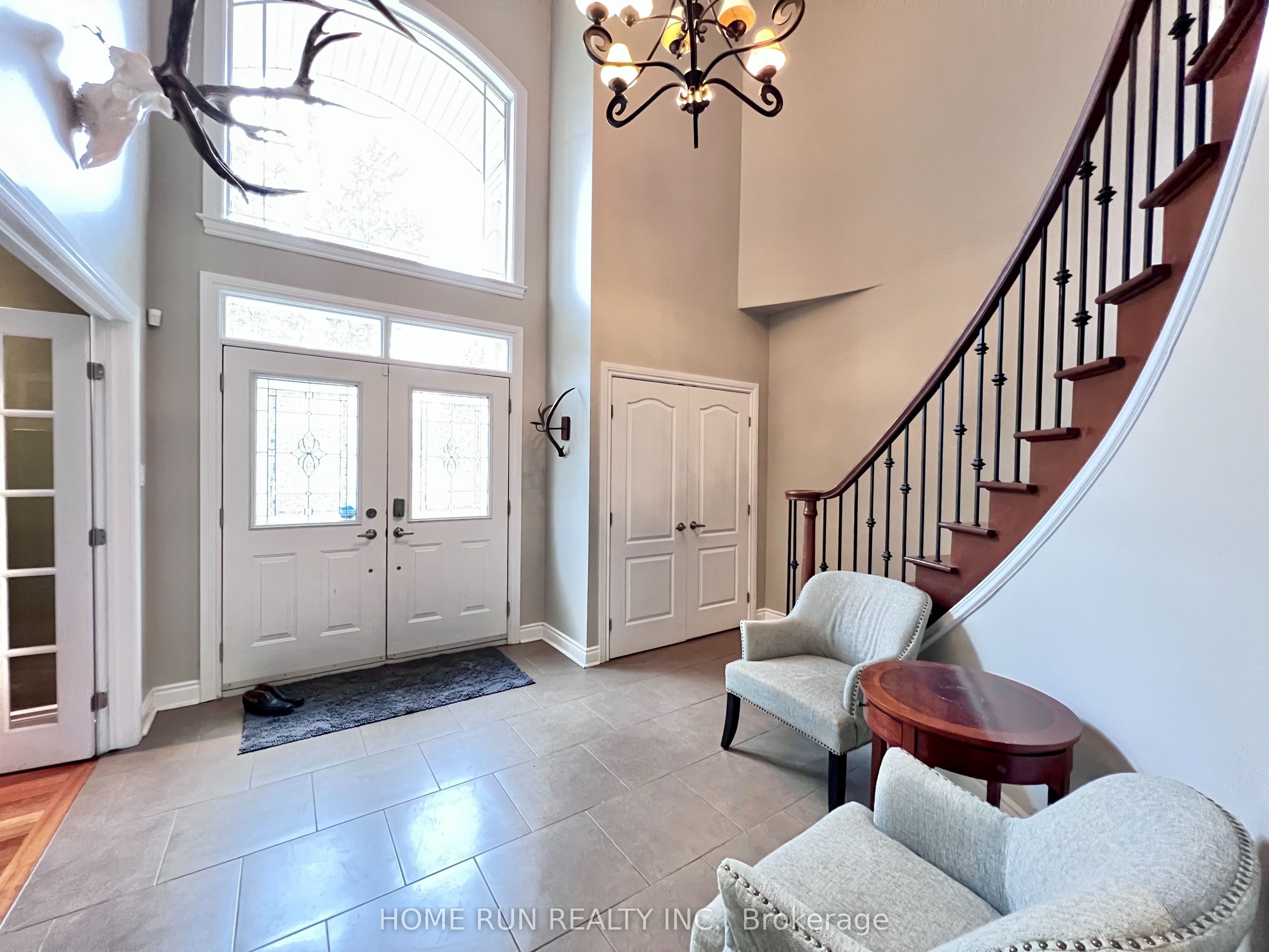 3 Winding Way Property Photo 5