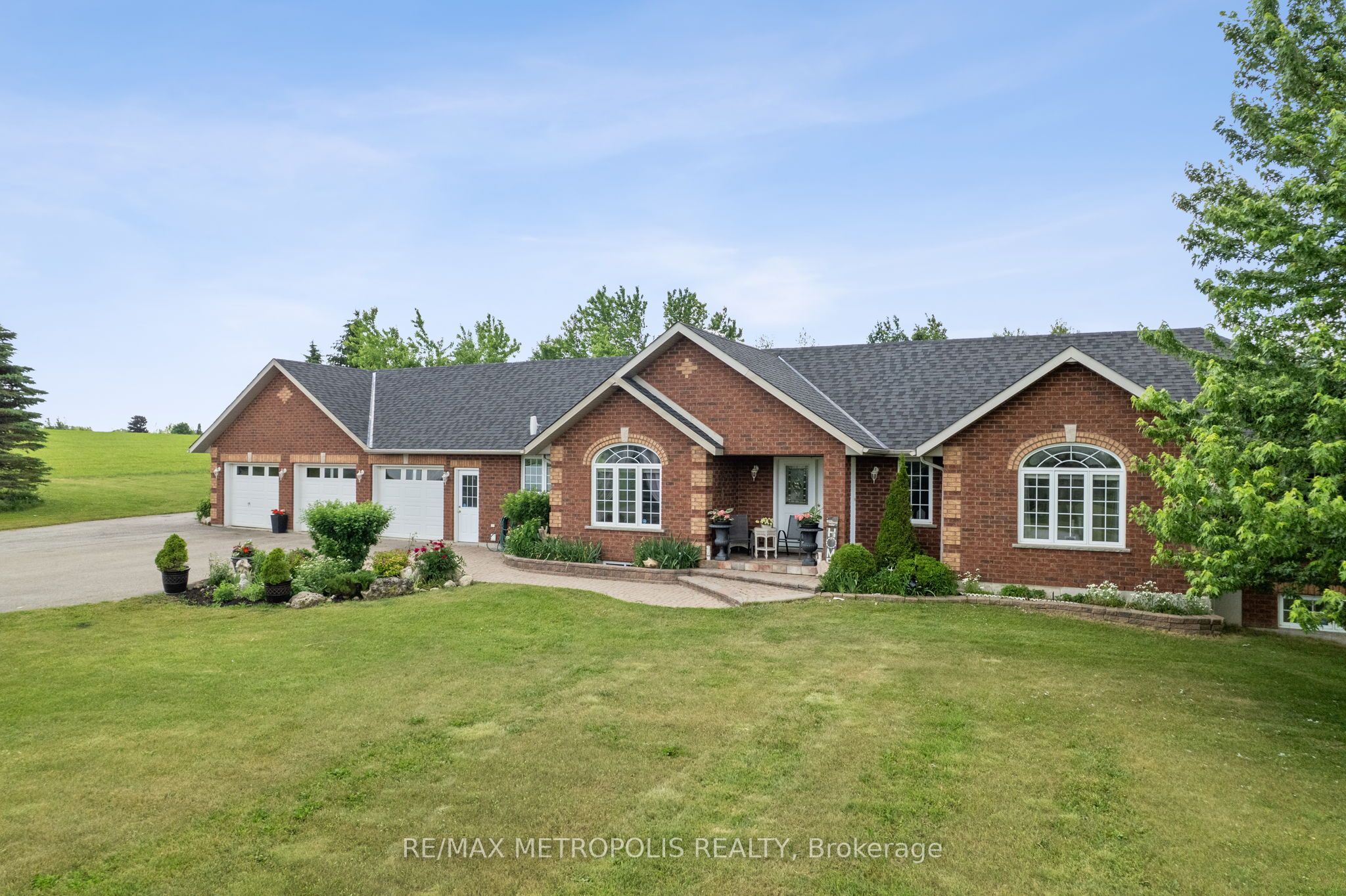 595034 Blind Line Property Photo 2