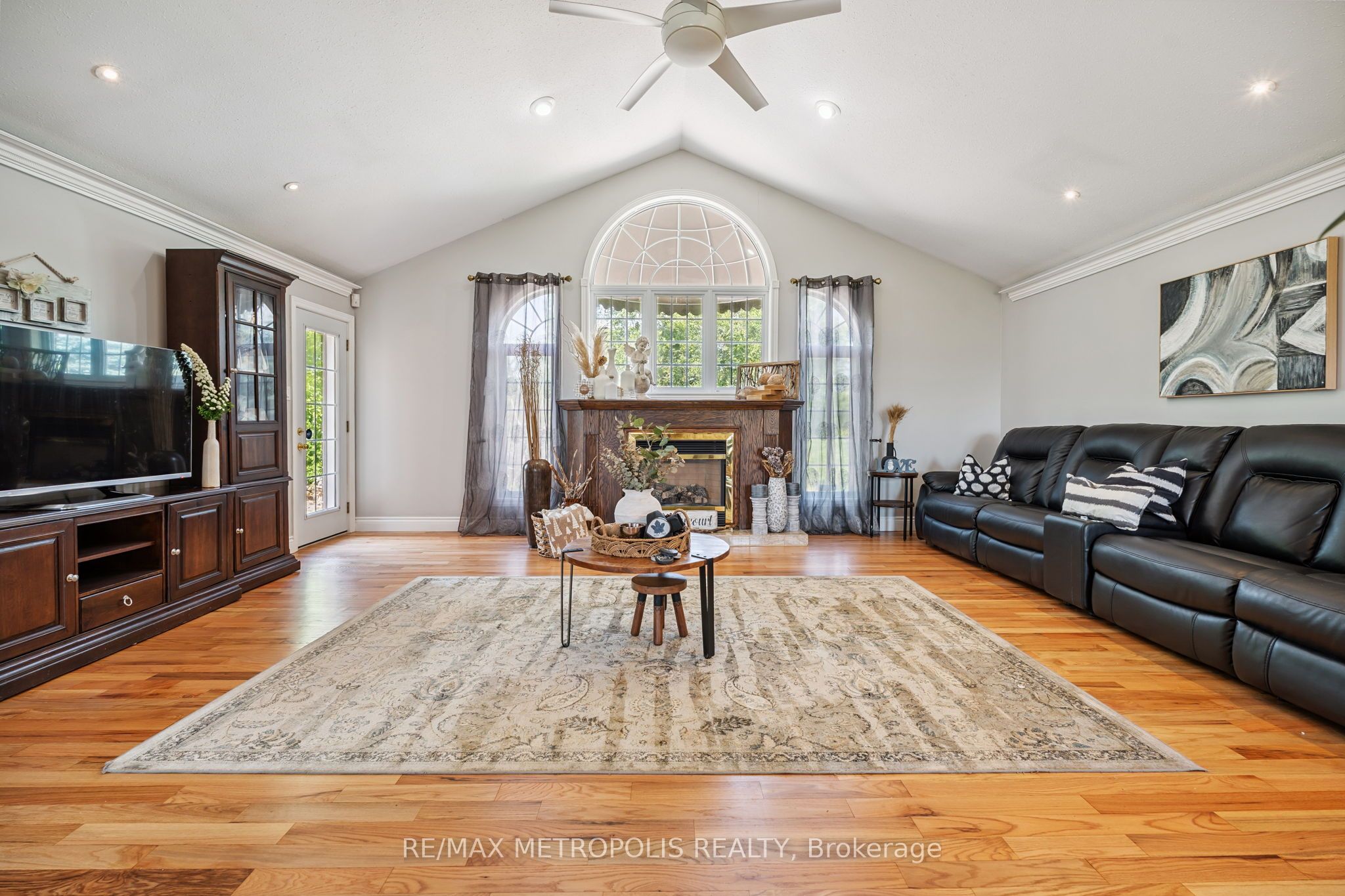595034 Blind Line Property Photo 11