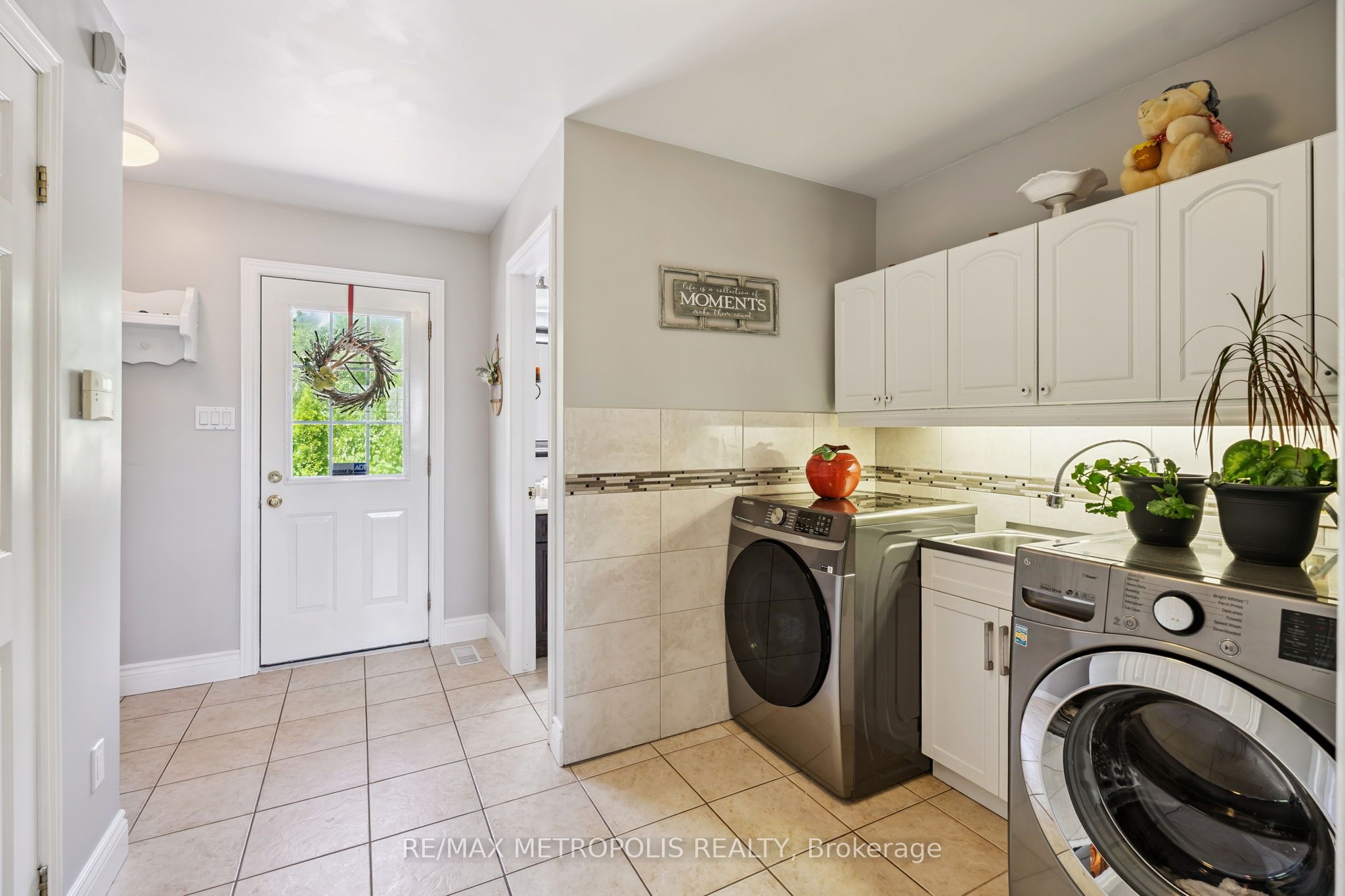 595034 Blind Line Property Photo 16
