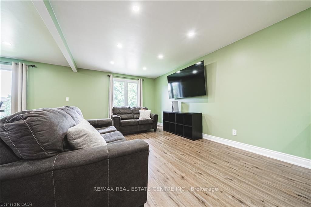 27 Ludlow Crescent Property Photo 6