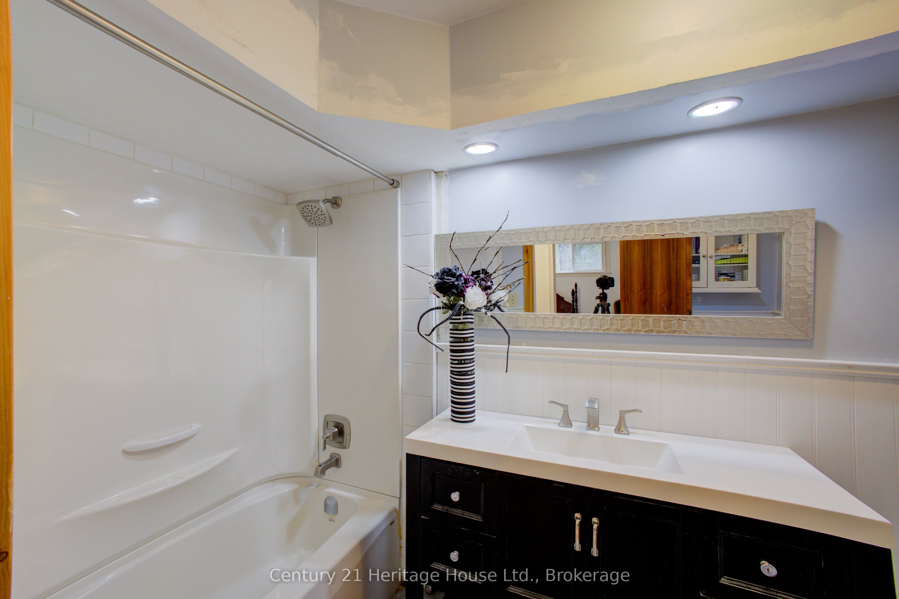 252 Durham Road W Property Photo 20