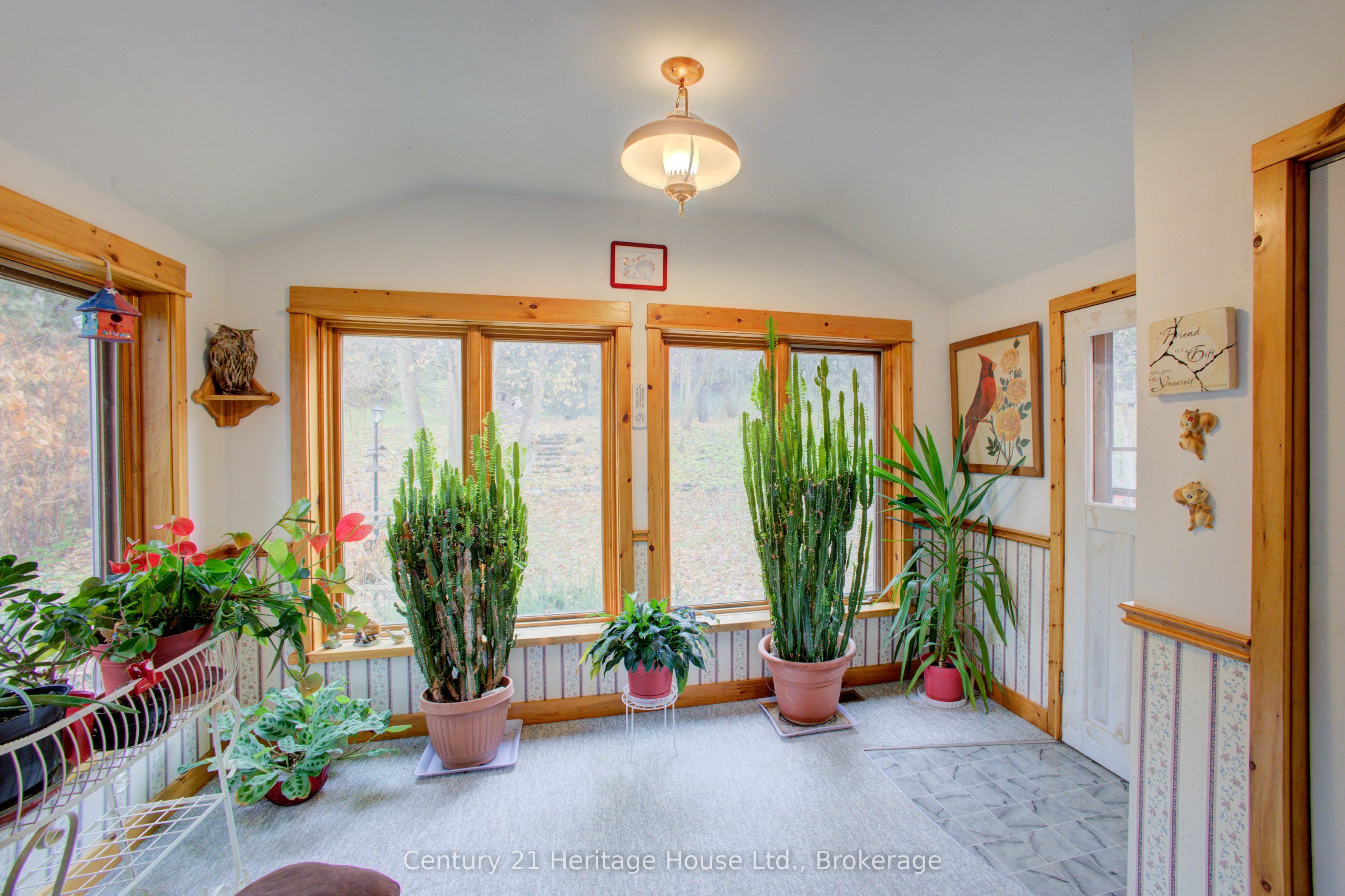 252 Durham Road W Property Photo 25