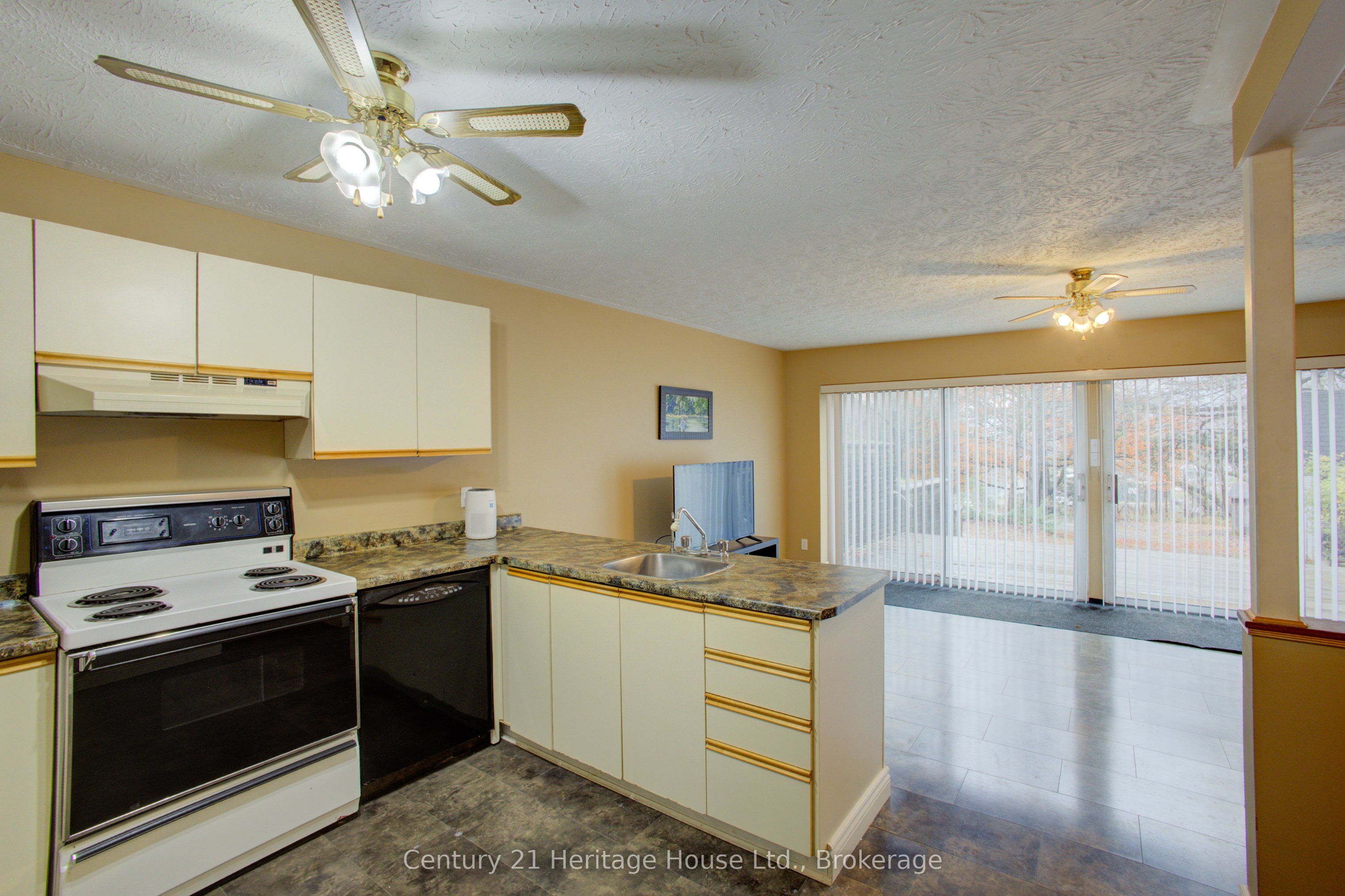 252 Durham Road W Property Photo 30