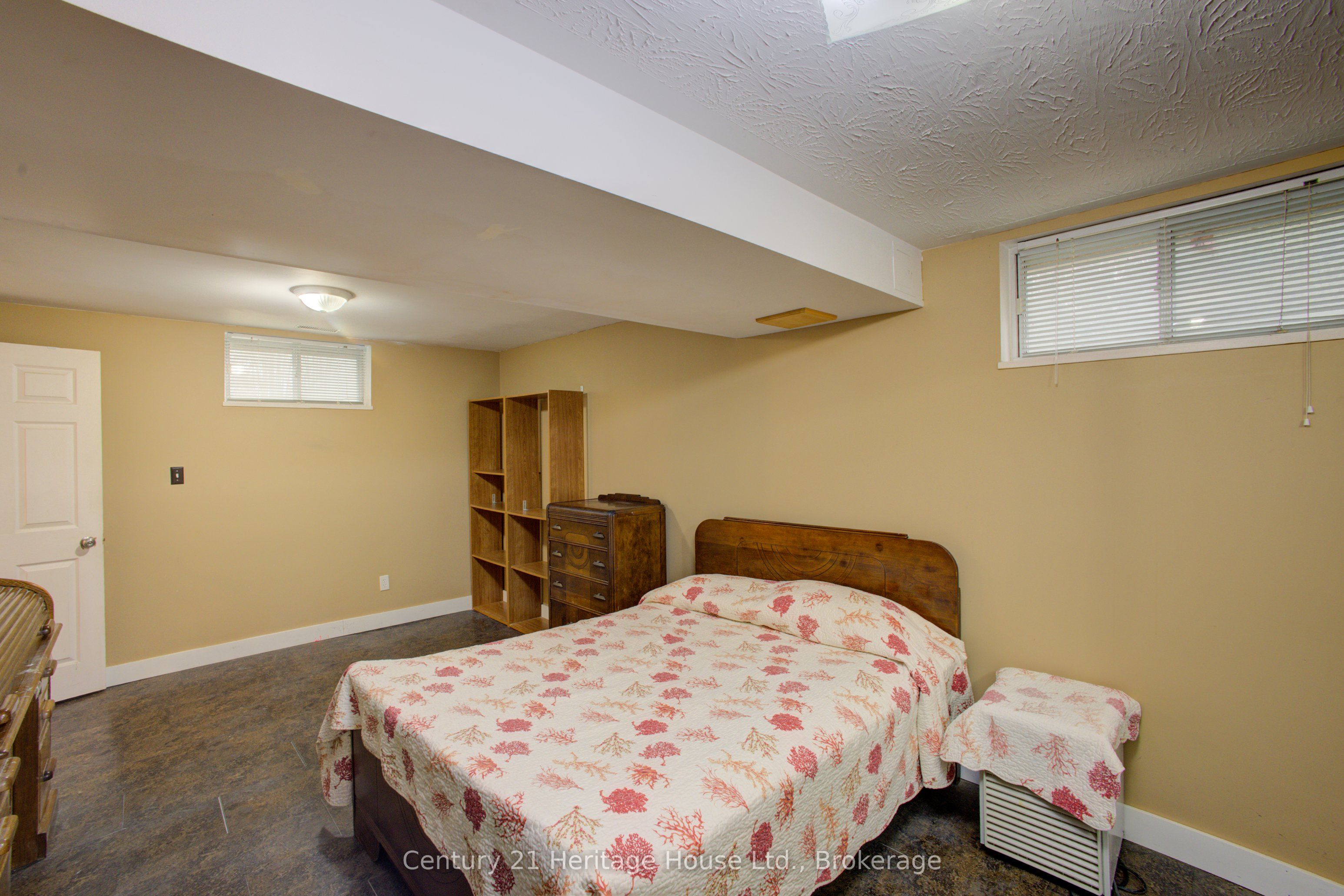 252 Durham Road W Property Photo 39