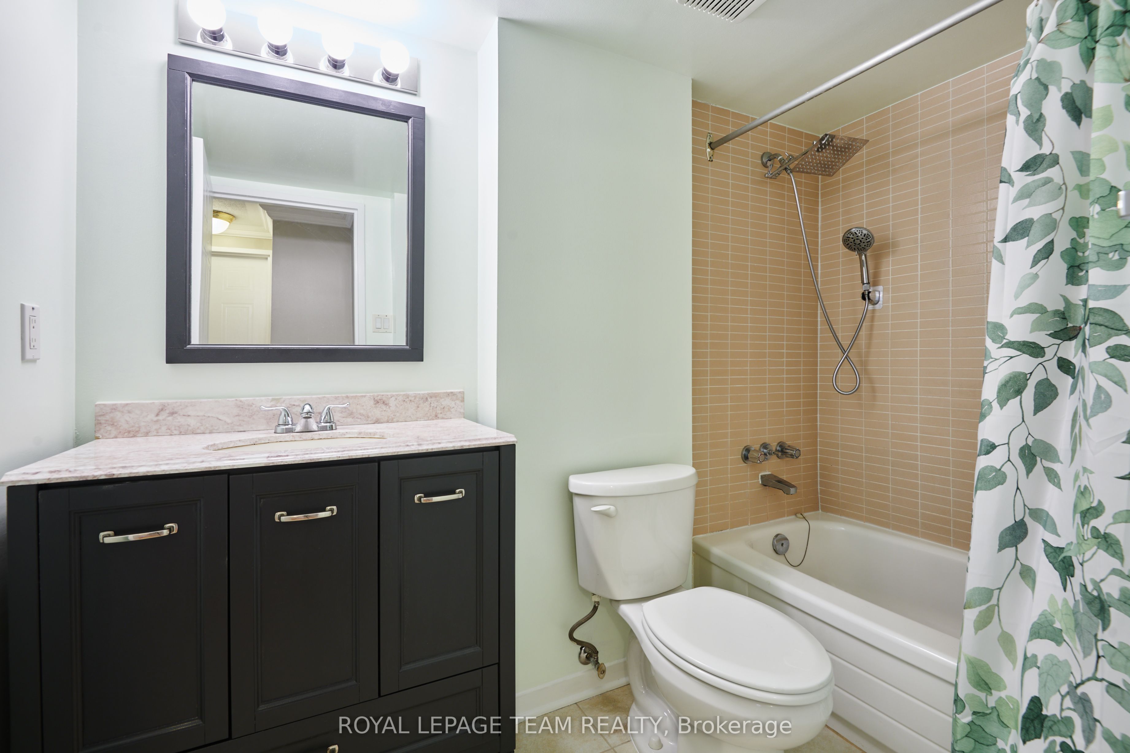 80 Sandcastle Drive N 415 Property Photo 25
