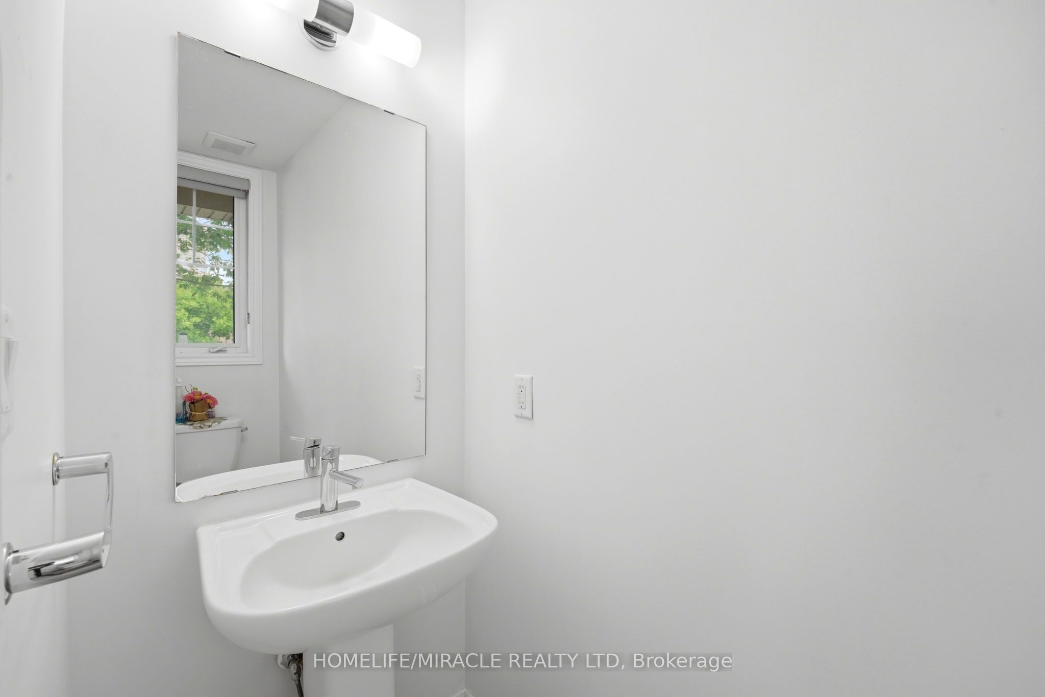 1890 Rymal Road E 49 Property Photo 18