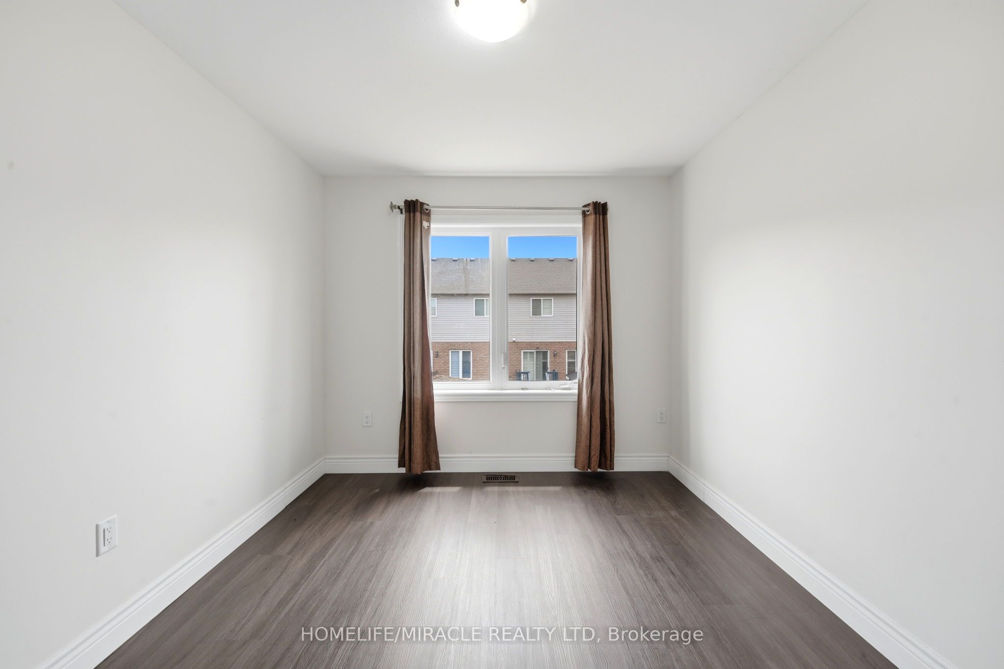 1890 Rymal Road E 49 Property Photo 32