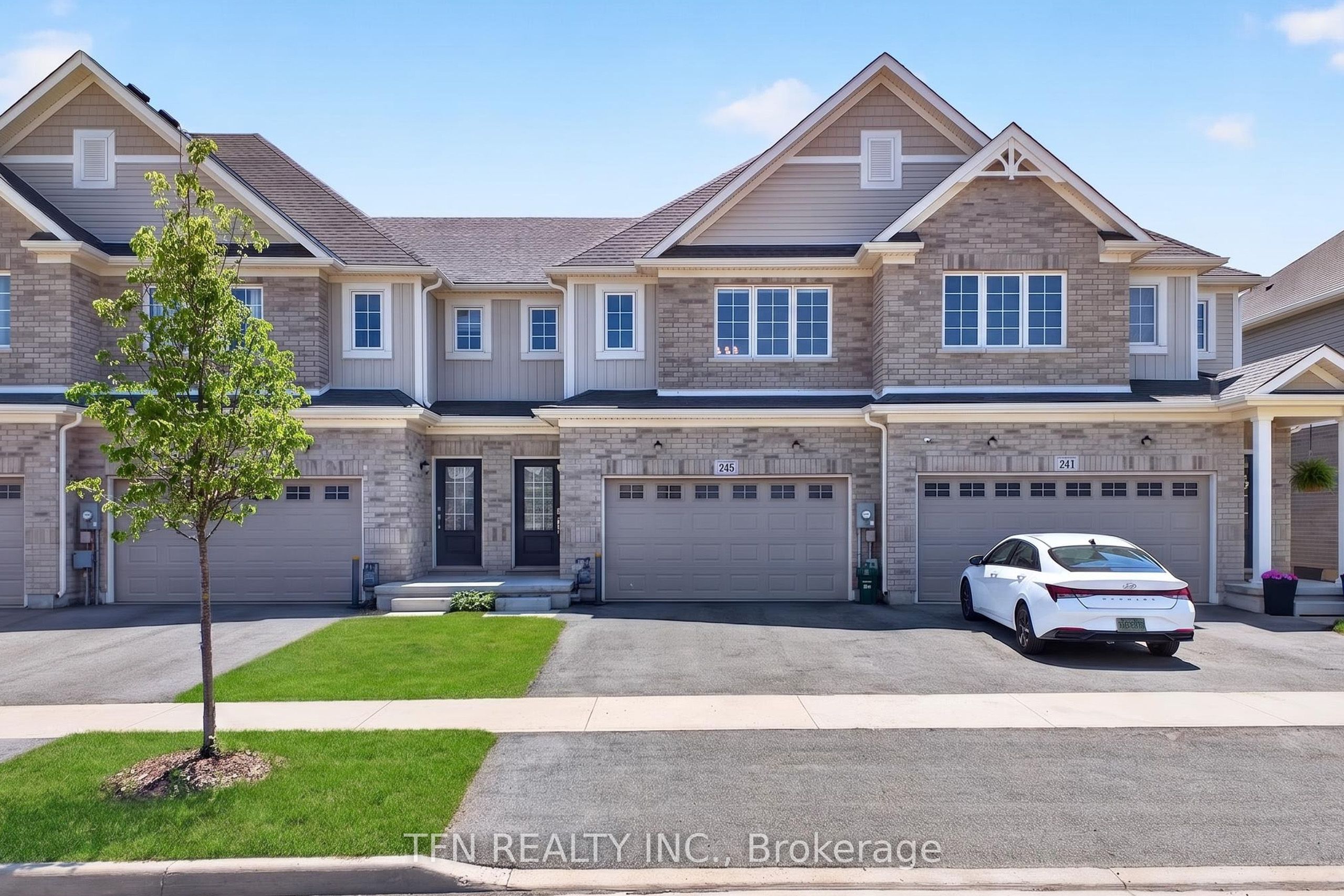 245 Bur Oak Drive Property Photo 1