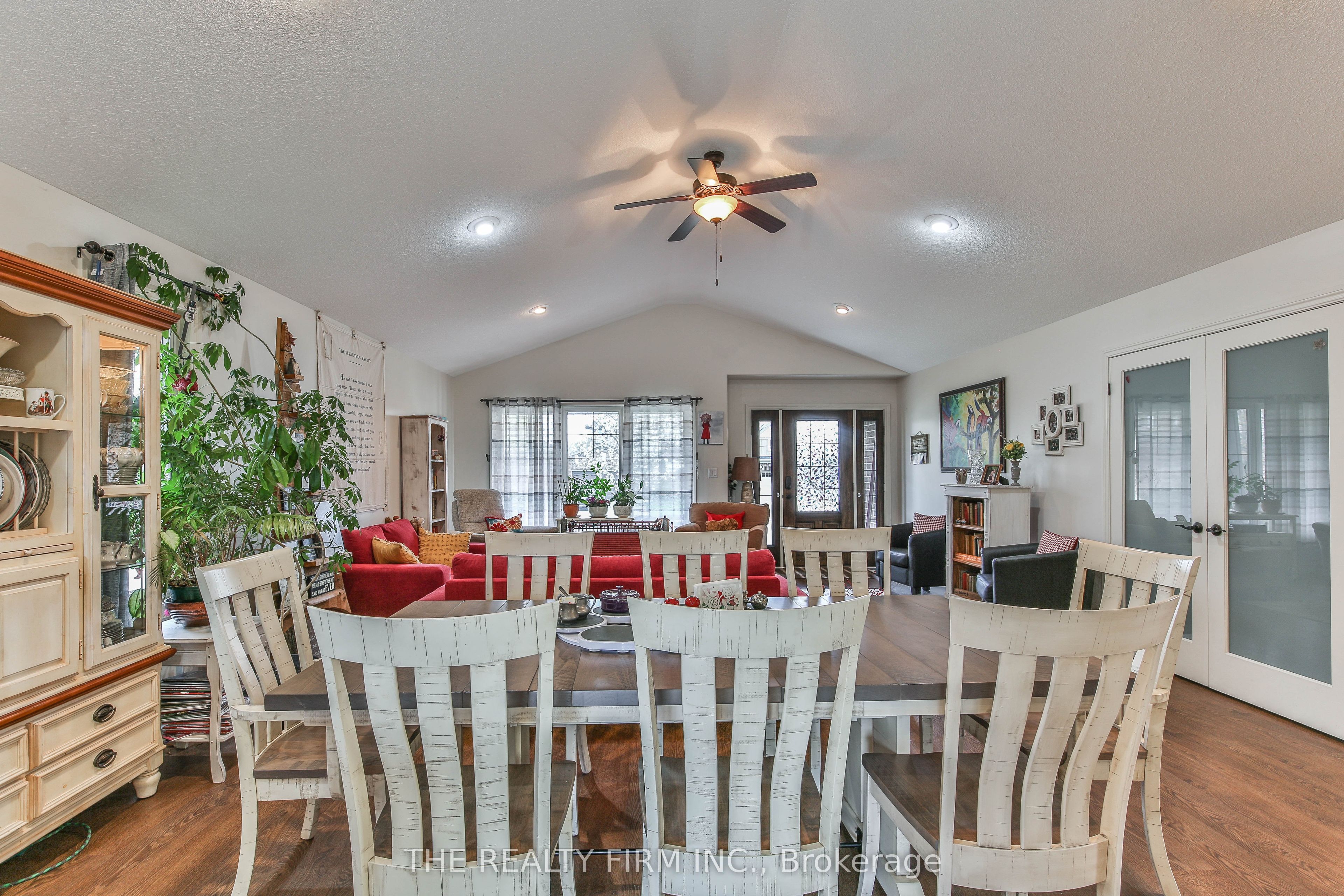 2 Ambleside Drive Property Photo 21