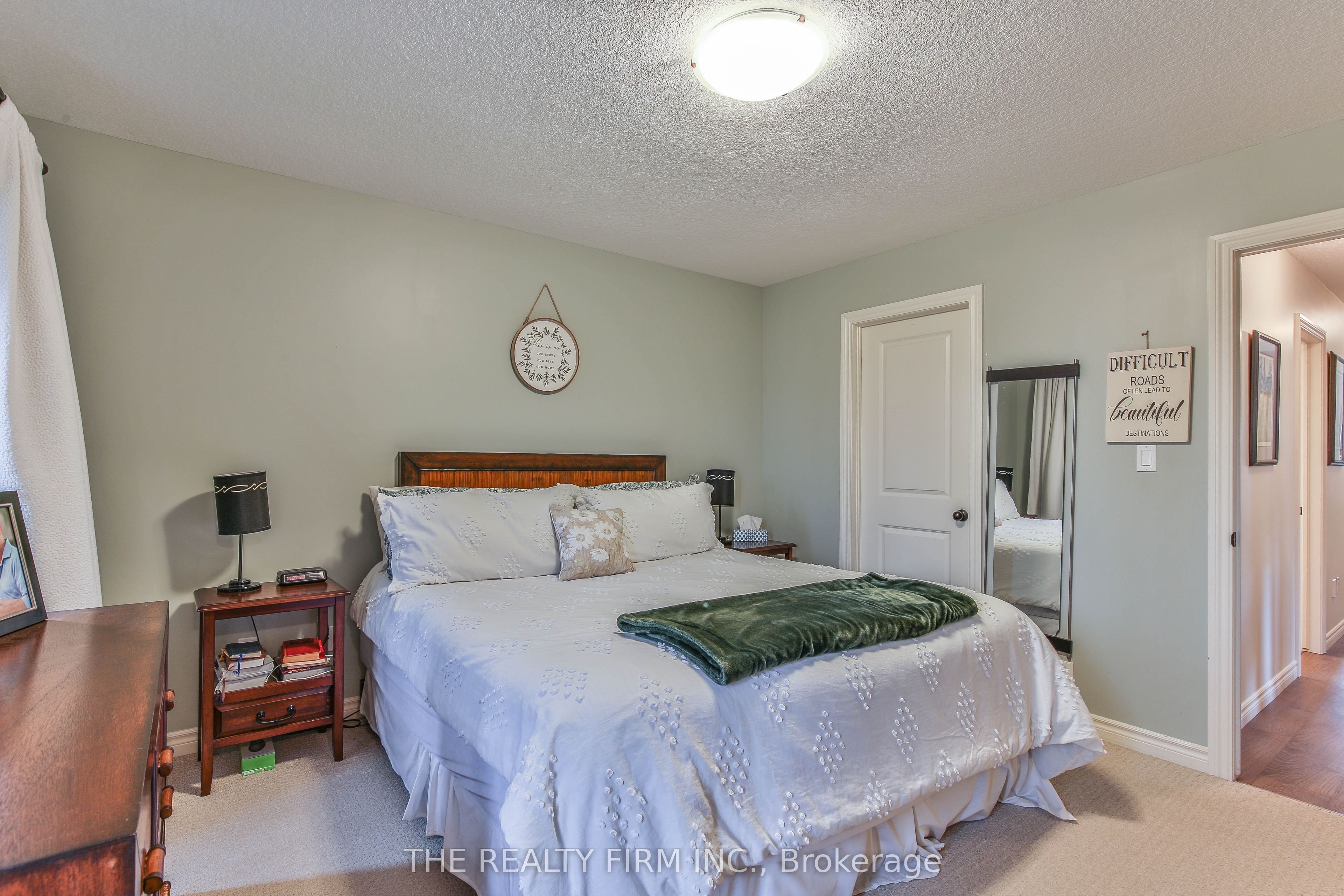 2 Ambleside Drive Property Photo 24