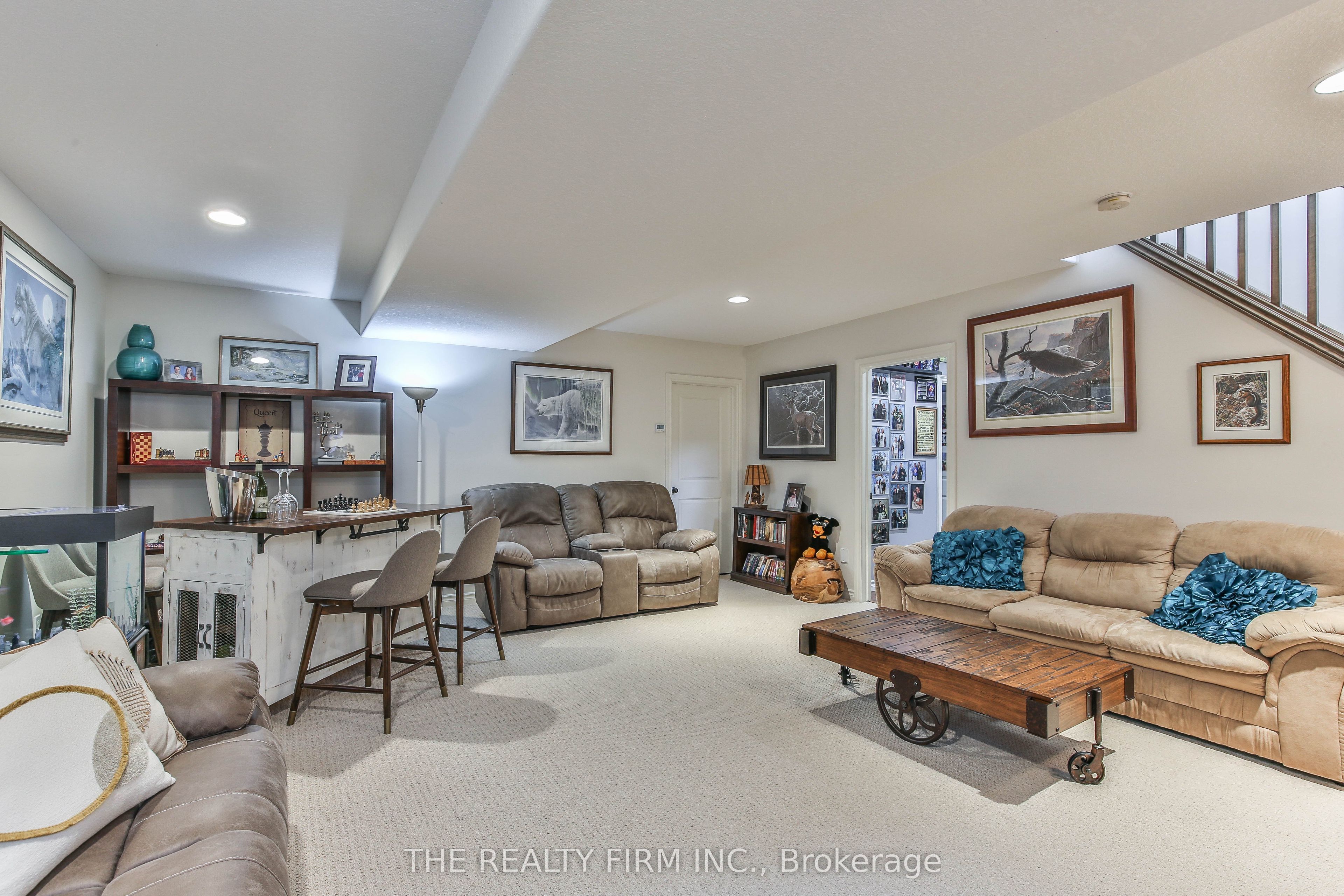2 Ambleside Drive Property Photo 33