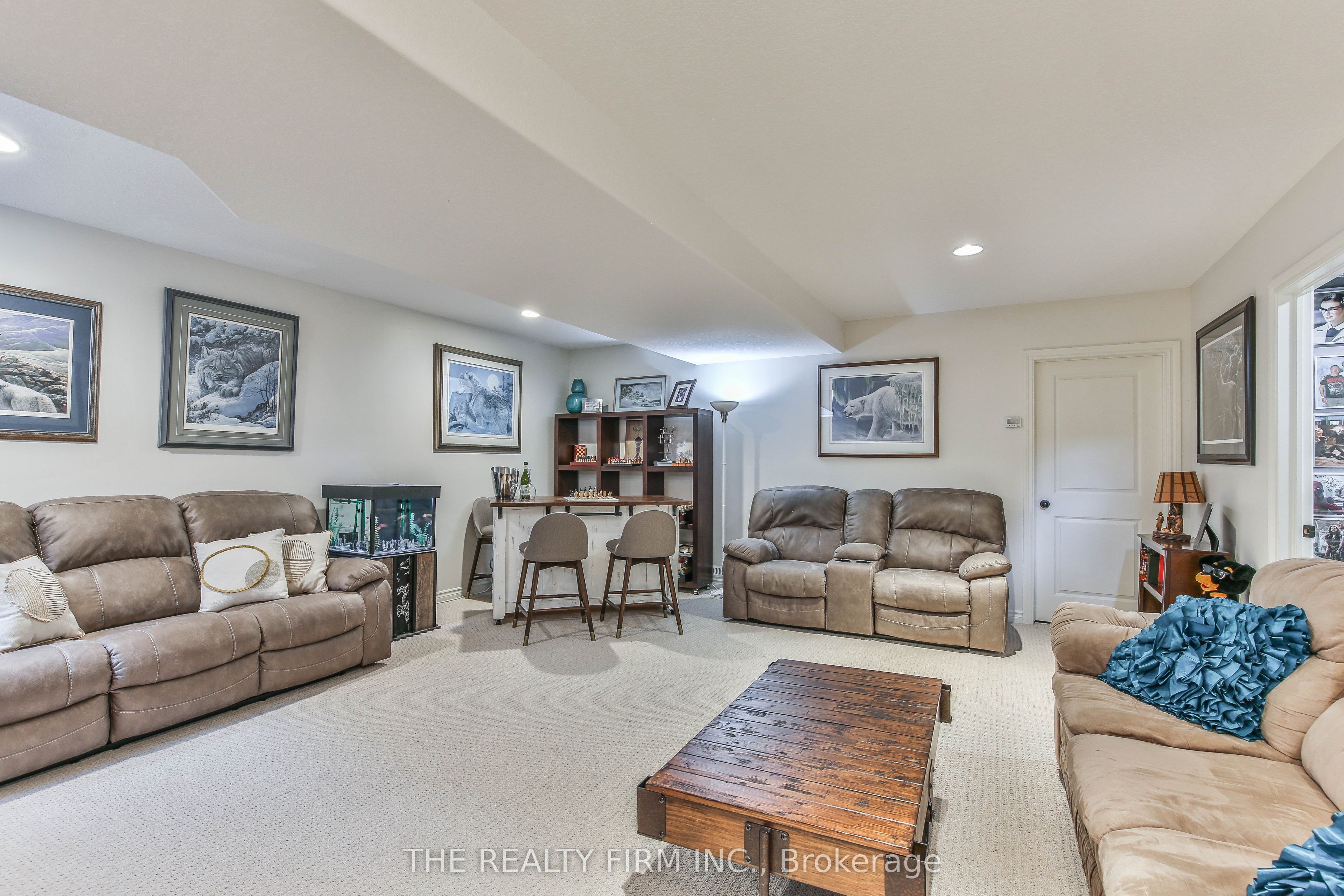 2 Ambleside Drive Property Photo 34