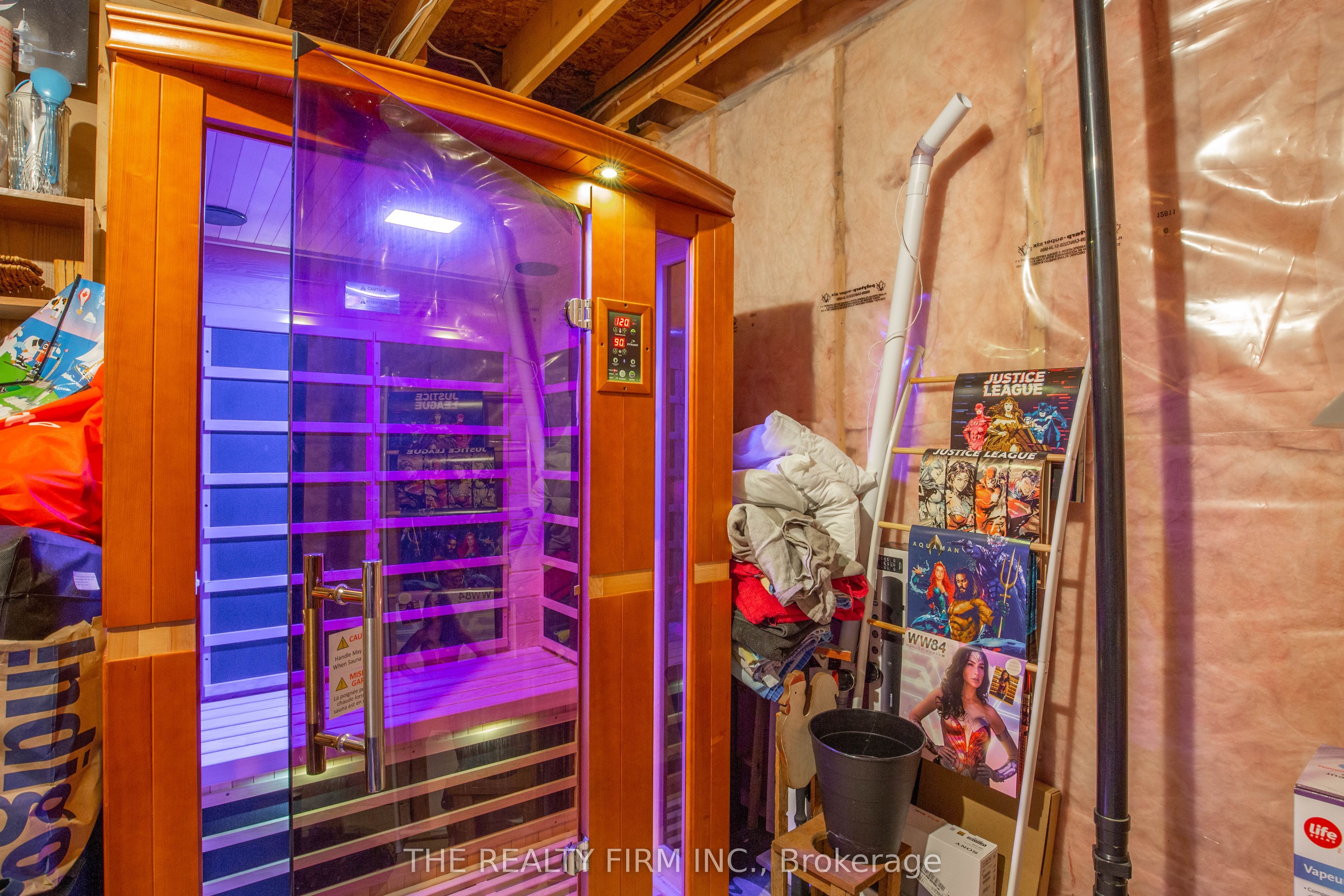2 Ambleside Drive Property Photo 39