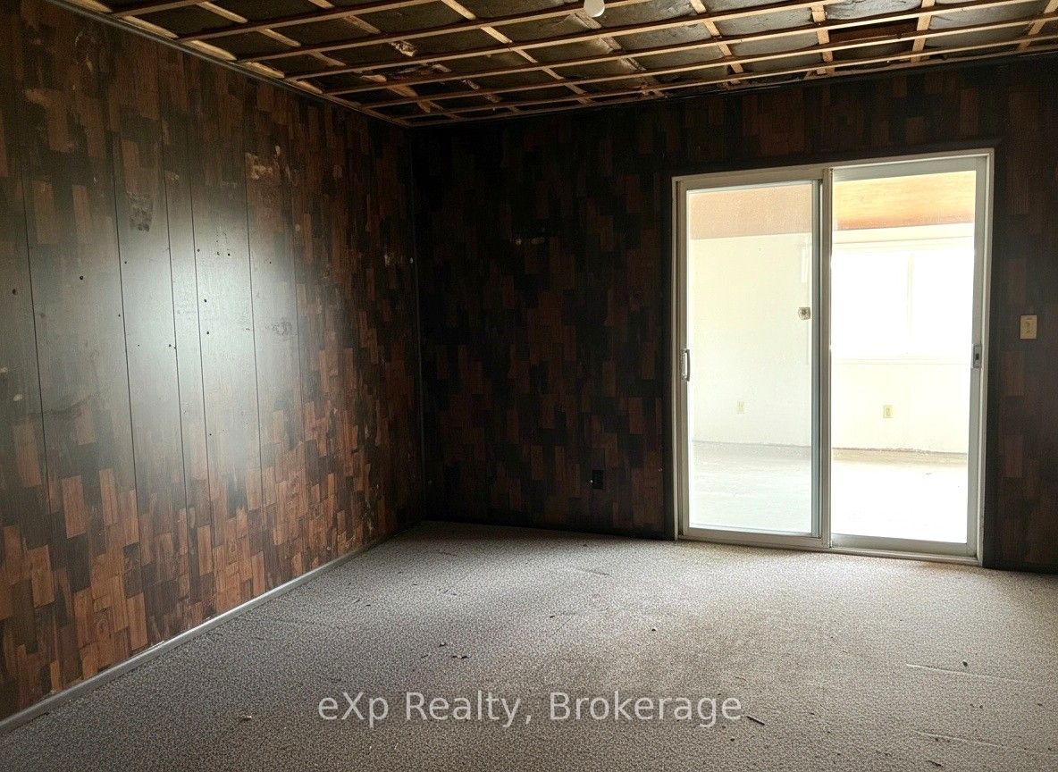 8 Main Street S Property Photo 32