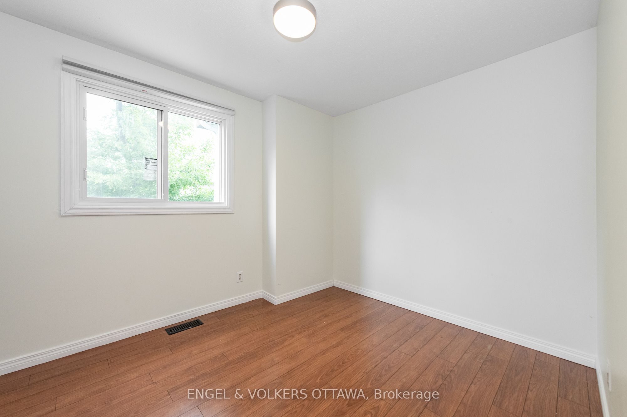 75 Woodfield Drive Property Photo 10