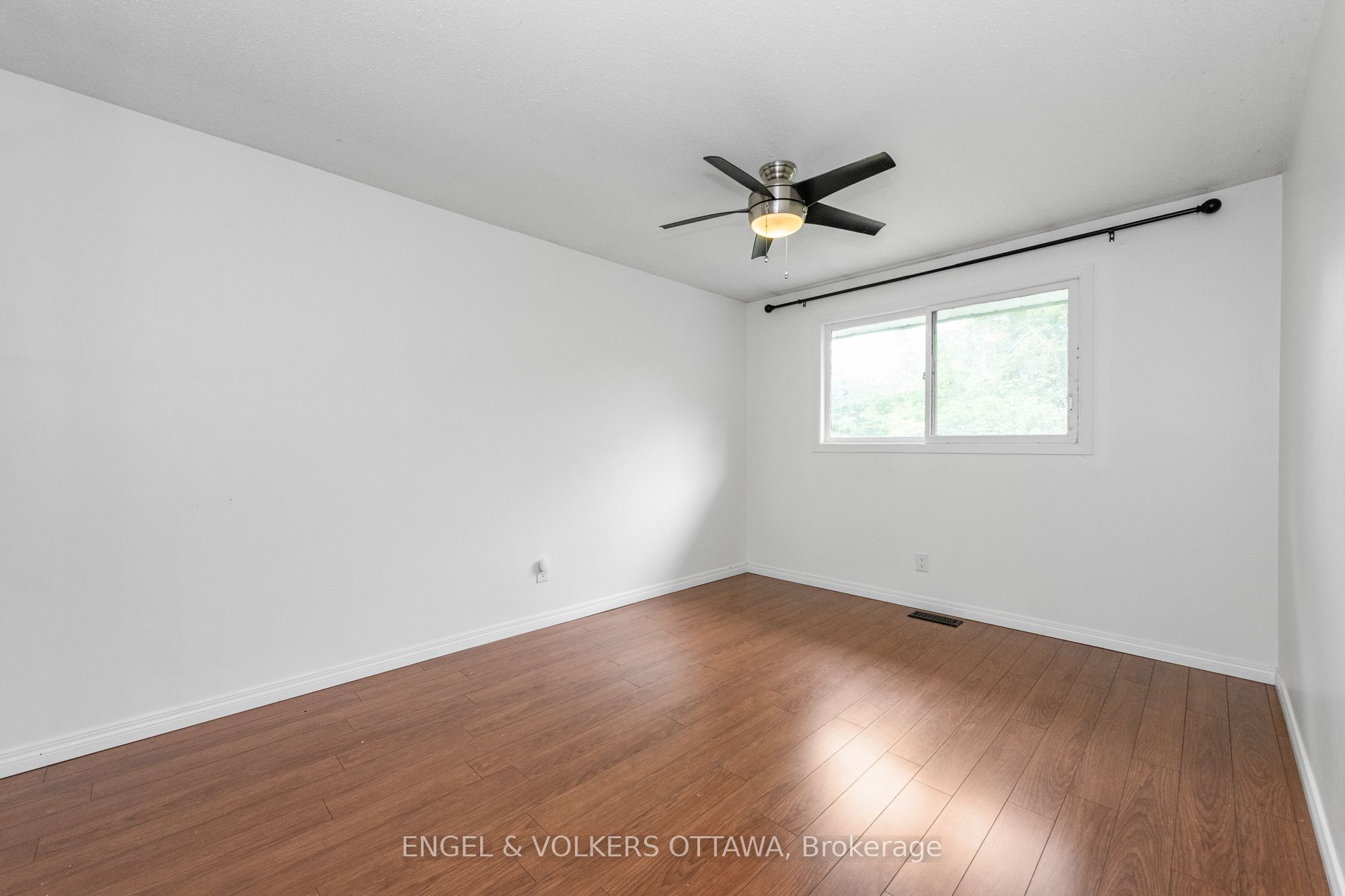 75 Woodfield Drive Property Photo 14