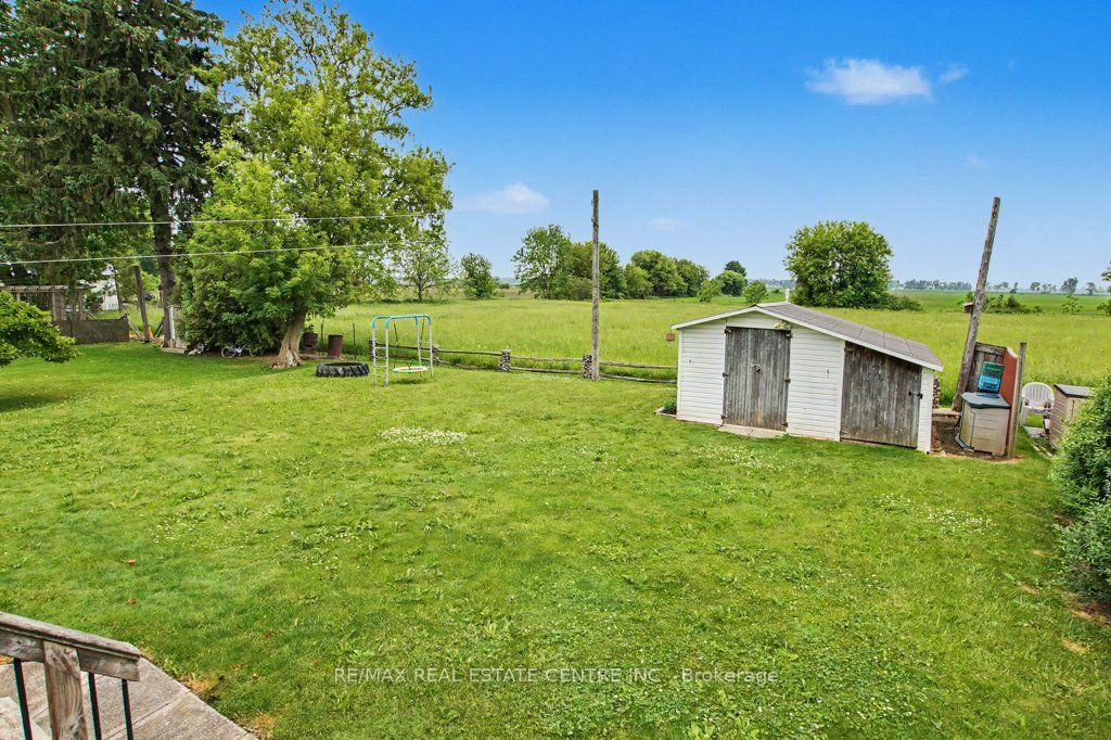 51 Schade Street Property Photo 37
